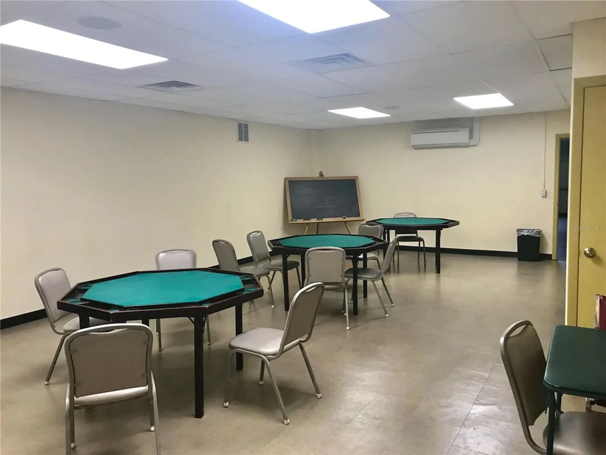 Property Slideshow image 26 of 38 | 2254 norwegian dr 46, Clearwater, FL, 33763