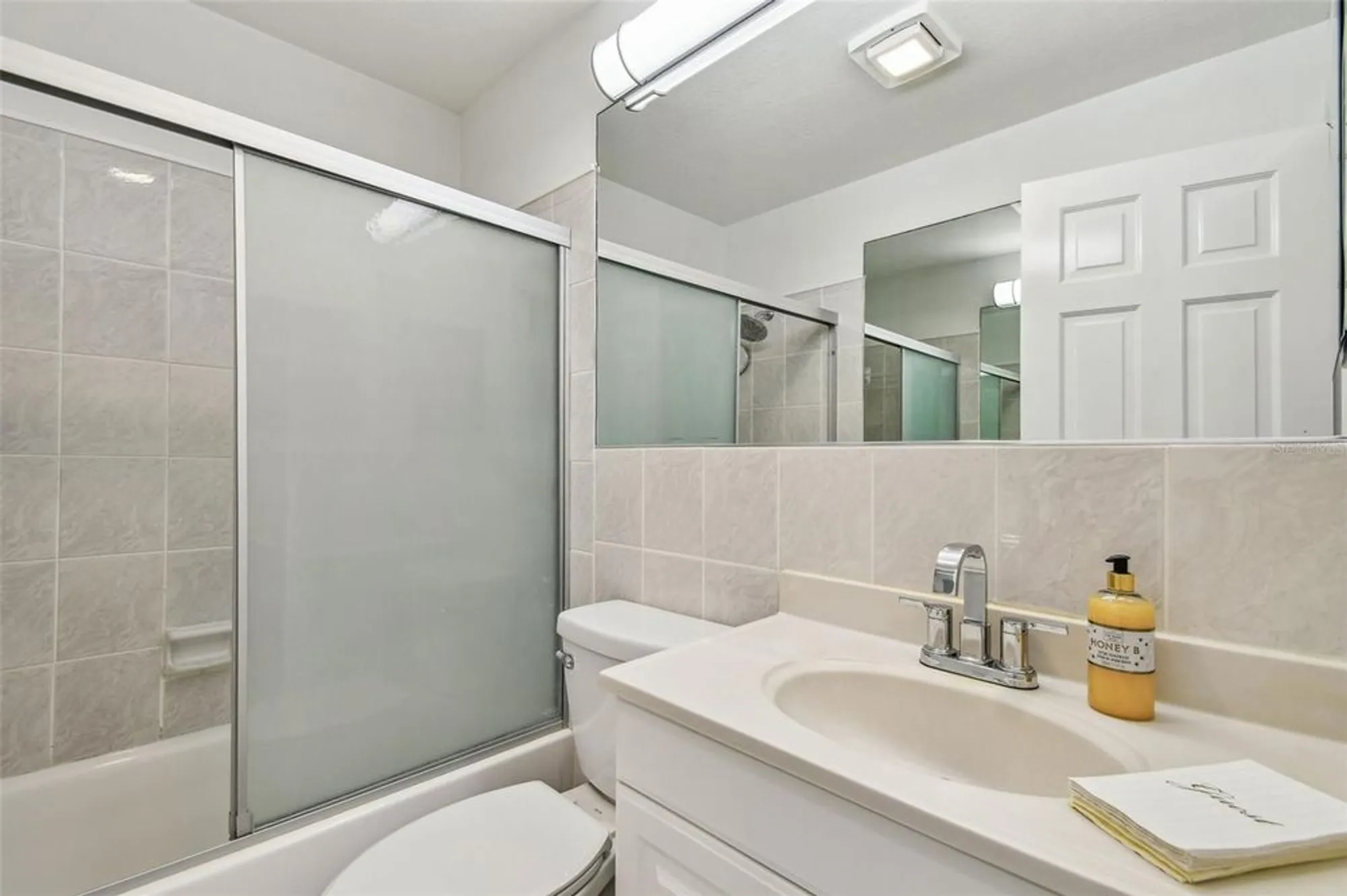 Property Slideshow image 21 of 71 | 5 gateshead dr 203, Dunedin, FL, 34698
