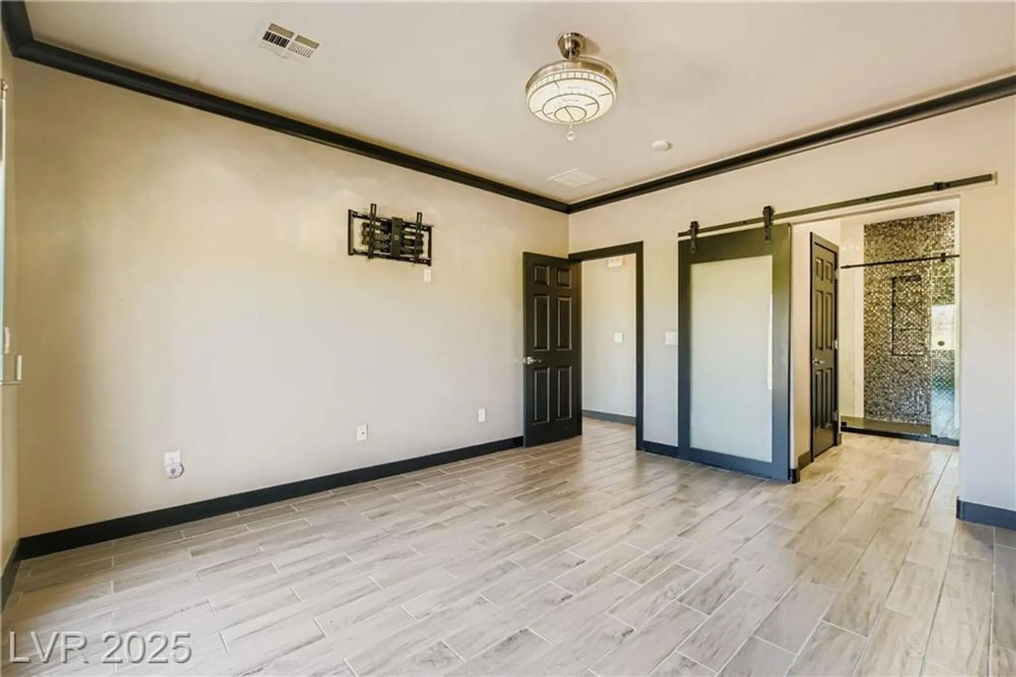 Property Slideshow image 15 of 53 | 7469 crested quail st, North Las Vegas, NV, 89084