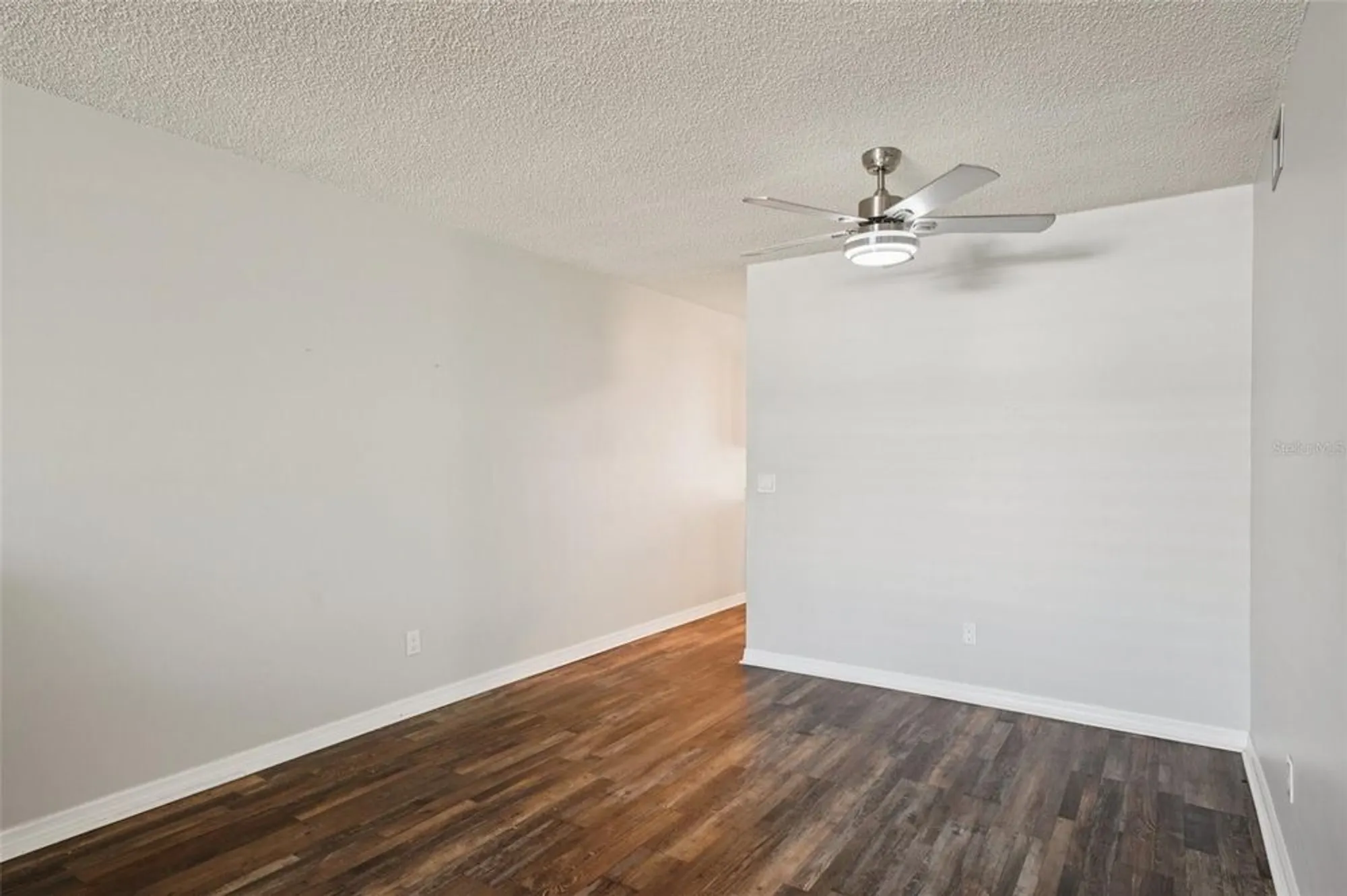 Property Slideshow image 11 of 46 | 2255 philippine dr 9, Clearwater, FL, 33763