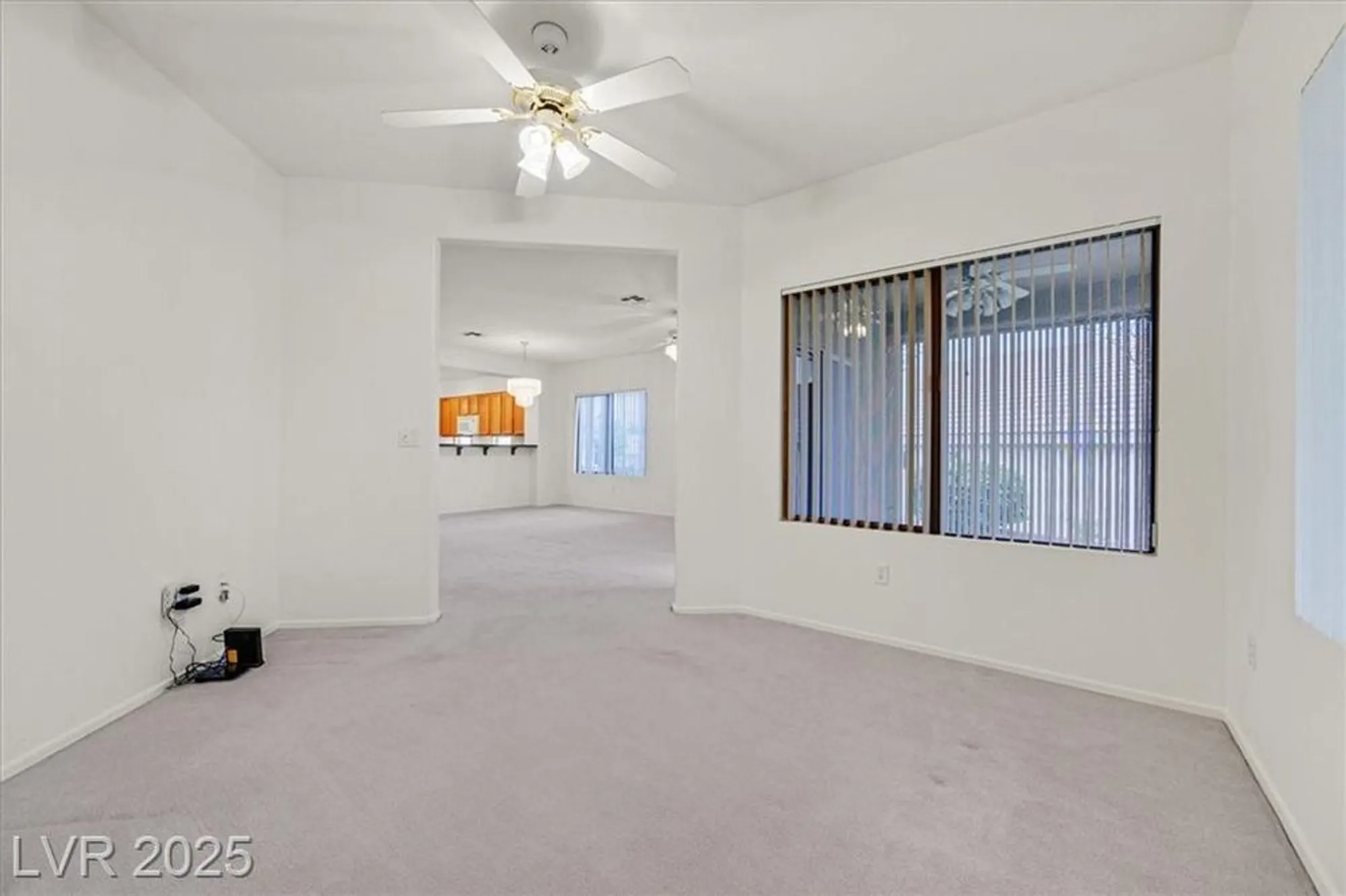 Property Slideshow image 11 of 53 | 580 cypress gardens pl, Henderson, NV, 89012