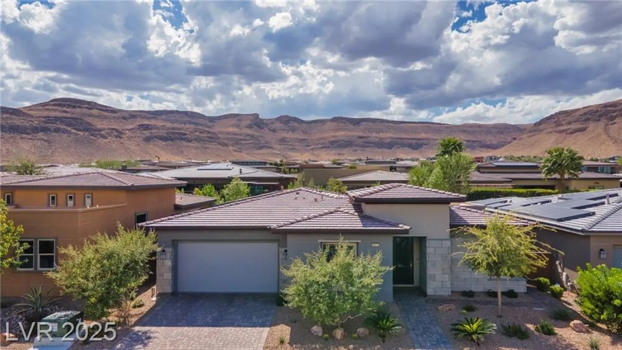 Property Slideshow image 2 of 41 | 6673 titanium crest st, Las Vegas, NV, 89148