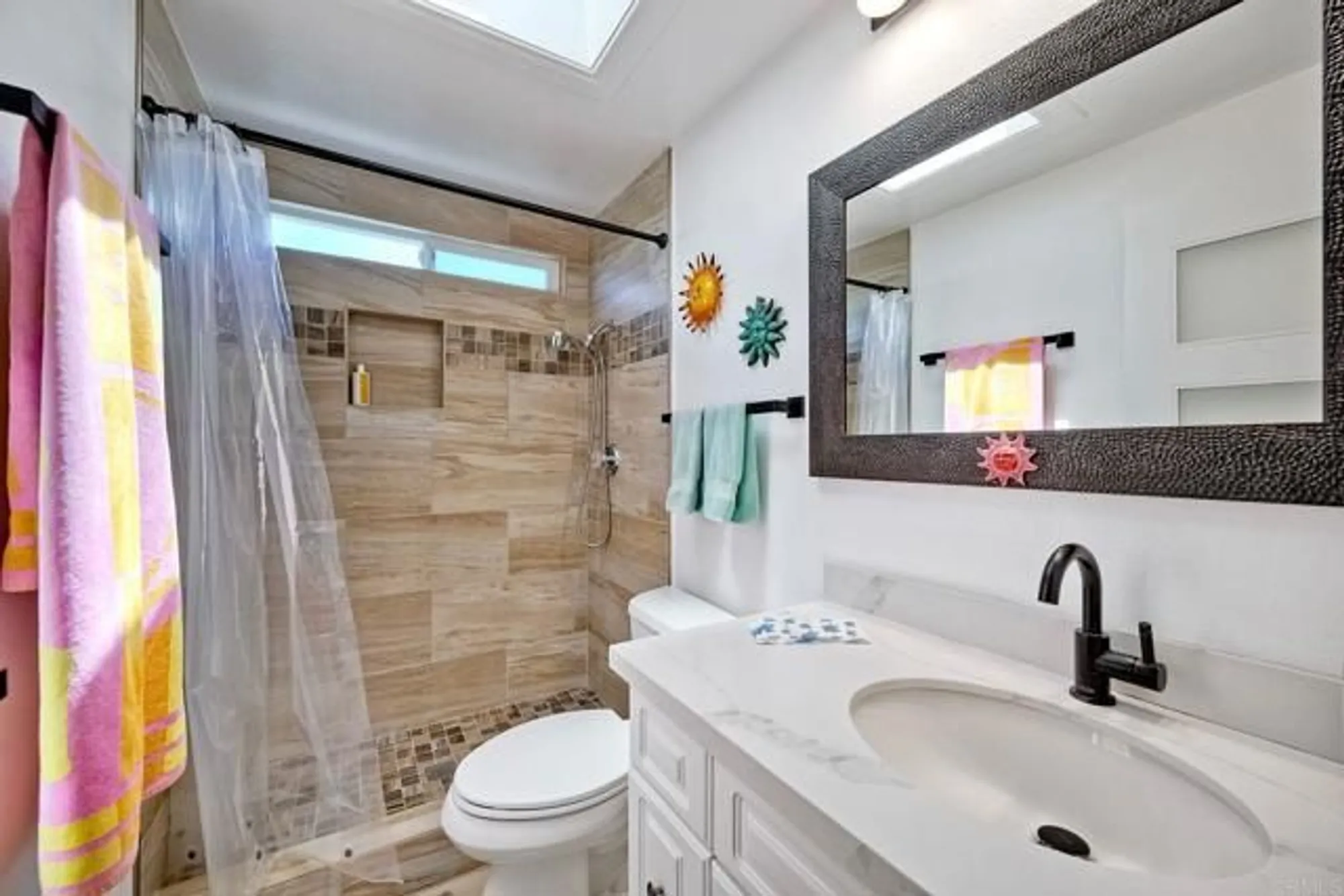 Property Slideshow image 11 of 34 | 1447 puritan dr, Oceanside, CA, 92057