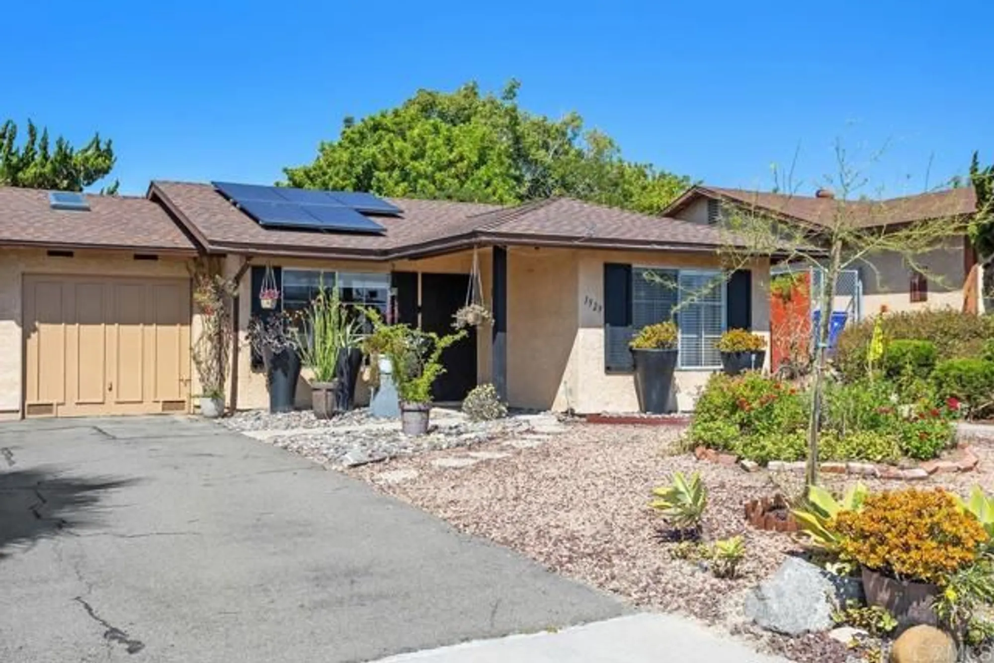 Property Slideshow image 3 of 43 | 1529 temple heights dr, Oceanside, CA, 92056