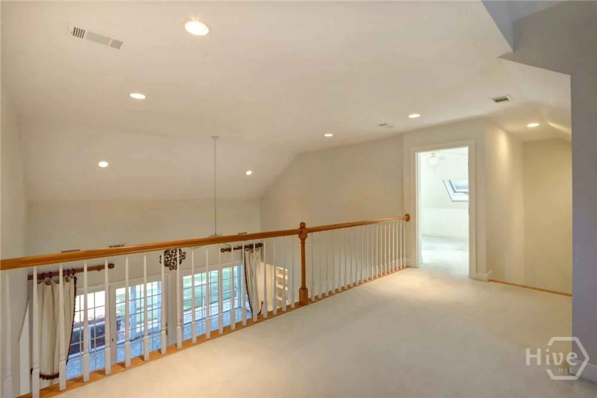 Property Slideshow image 36 of 45 | 2 breakfast ct, Savannah, GA, 31411