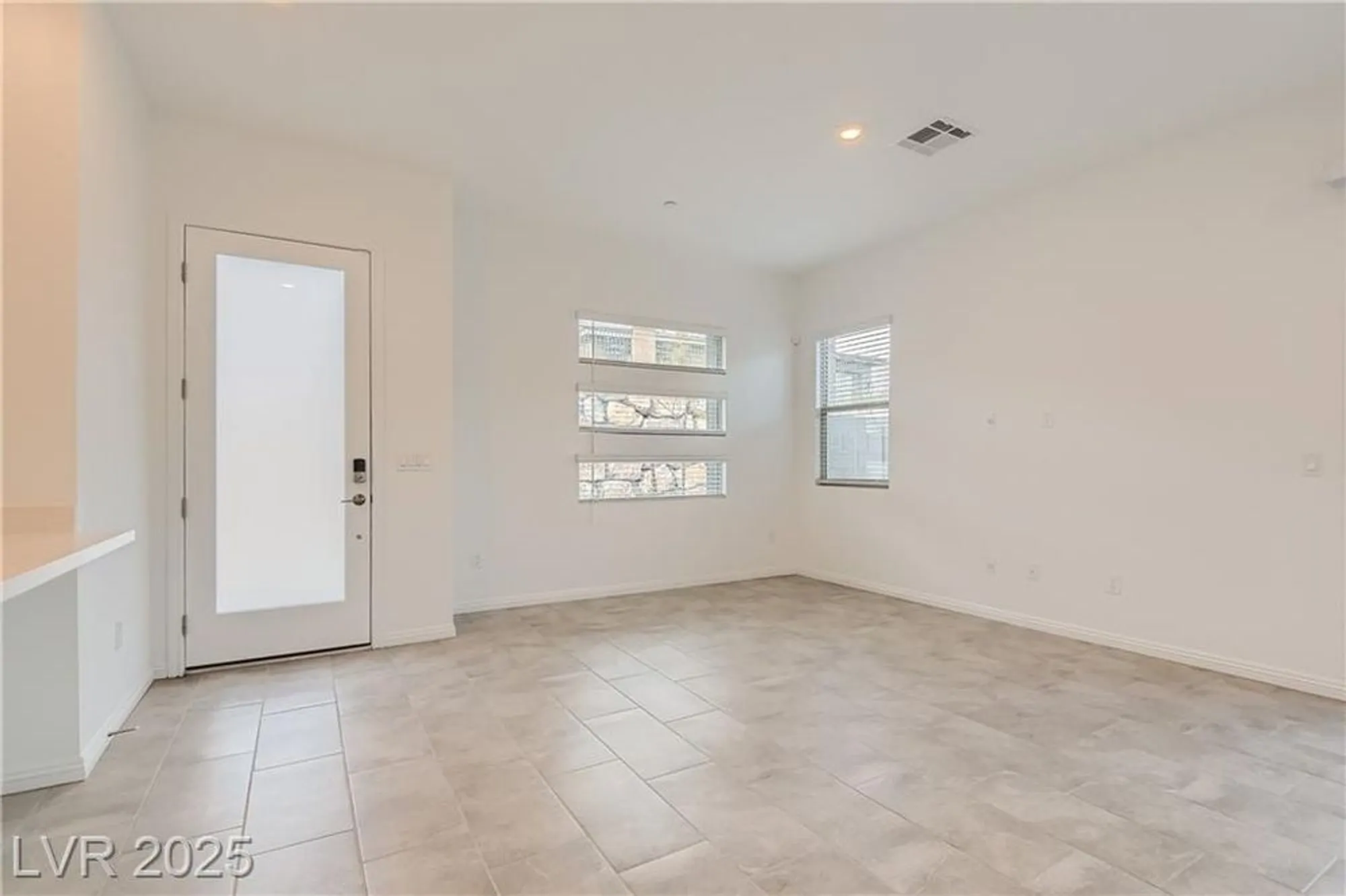 Property Slideshow image 6 of 35 | 933 mayfield manor ln, Las Vegas, NV, 89138