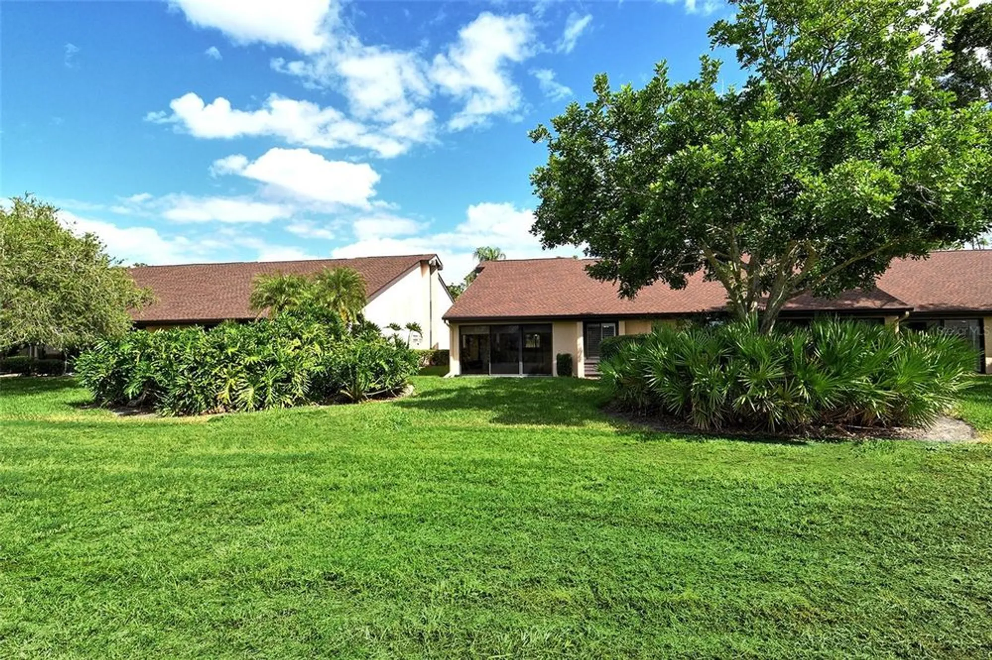 Property Slideshow image 30 of 38 | 6261 timber lake dr f6, Sarasota, FL, 34243