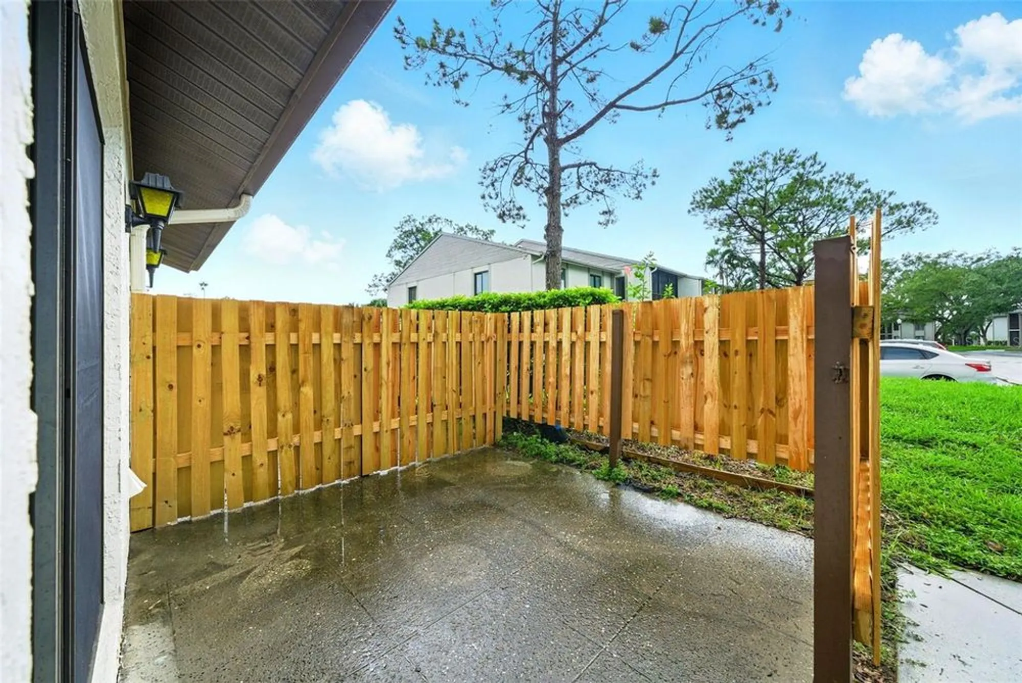 Property Slideshow image 33 of 44 | 1725 pine ridge way e, Palm Harbor, FL, 34684