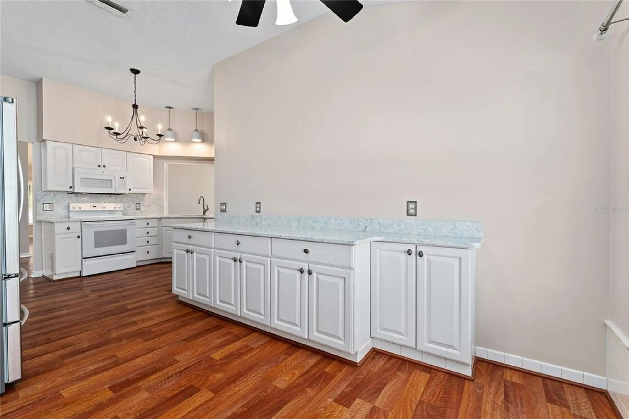 Property Slideshow image 12 of 50 | 2461 merida cir, The Villages, FL, 32162