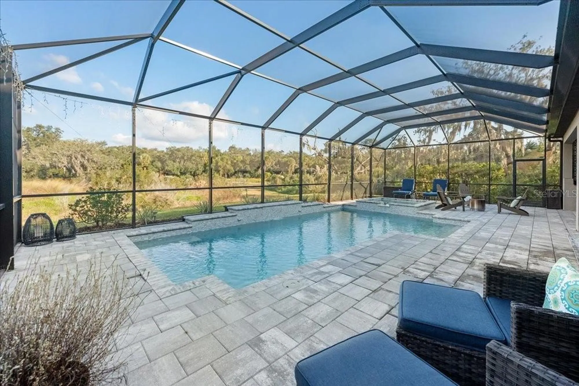 Property Slideshow image 12 of 86 | 10215 milky way cir, Sarasota, FL, 34241