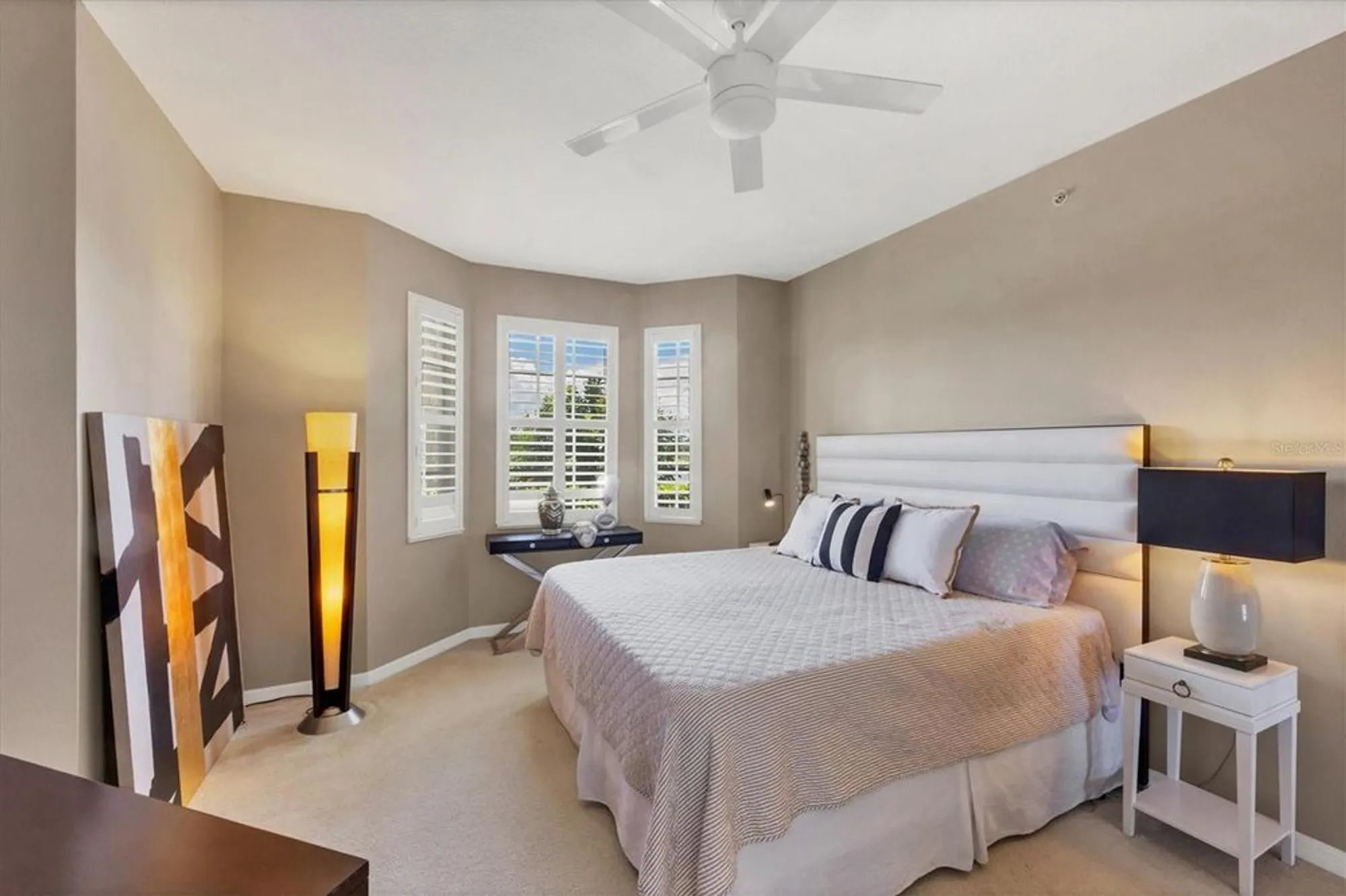 Property Slideshow image 16 of 51 | 119 woodbridge dr unit 102, Venice, FL, 34293