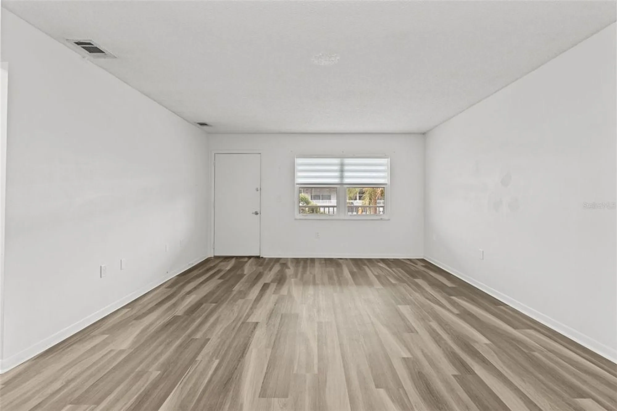 Property Slideshow image 5 of 29 | 5257 81st ln n apt 17, St Petersburg, FL, 33709