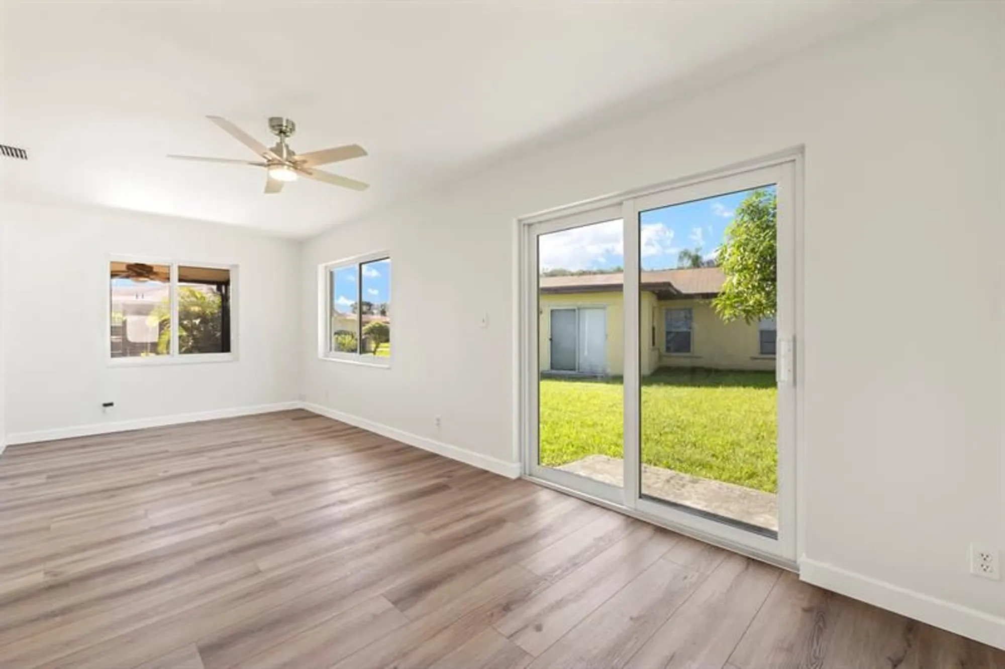 Property Slideshow image 10 of 41 | 6472 overland dr, Delray Beach, FL, 33484