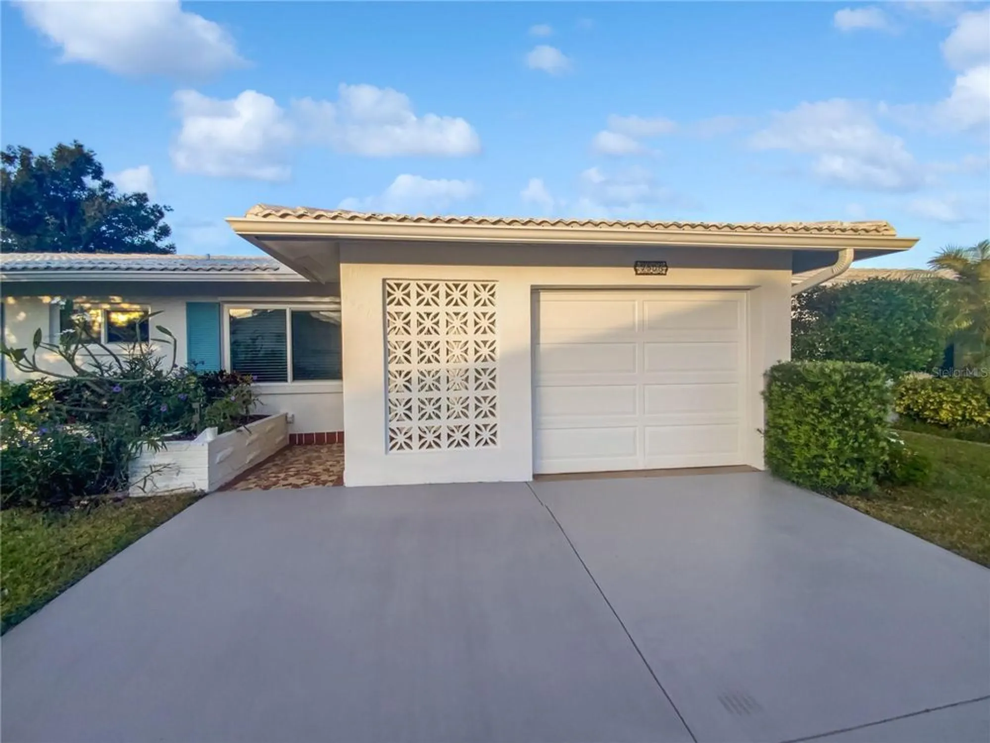 Property Slideshow image 12 of 41 | 9506 141st st, Seminole, FL, 33776