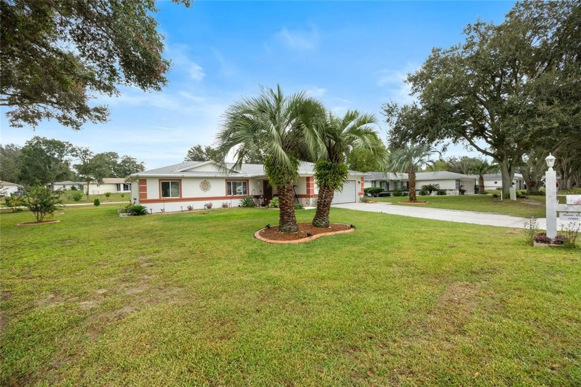 Property Slideshow image 2 of 33 | 10459 sw 62nd ct, Ocala, FL, 34476