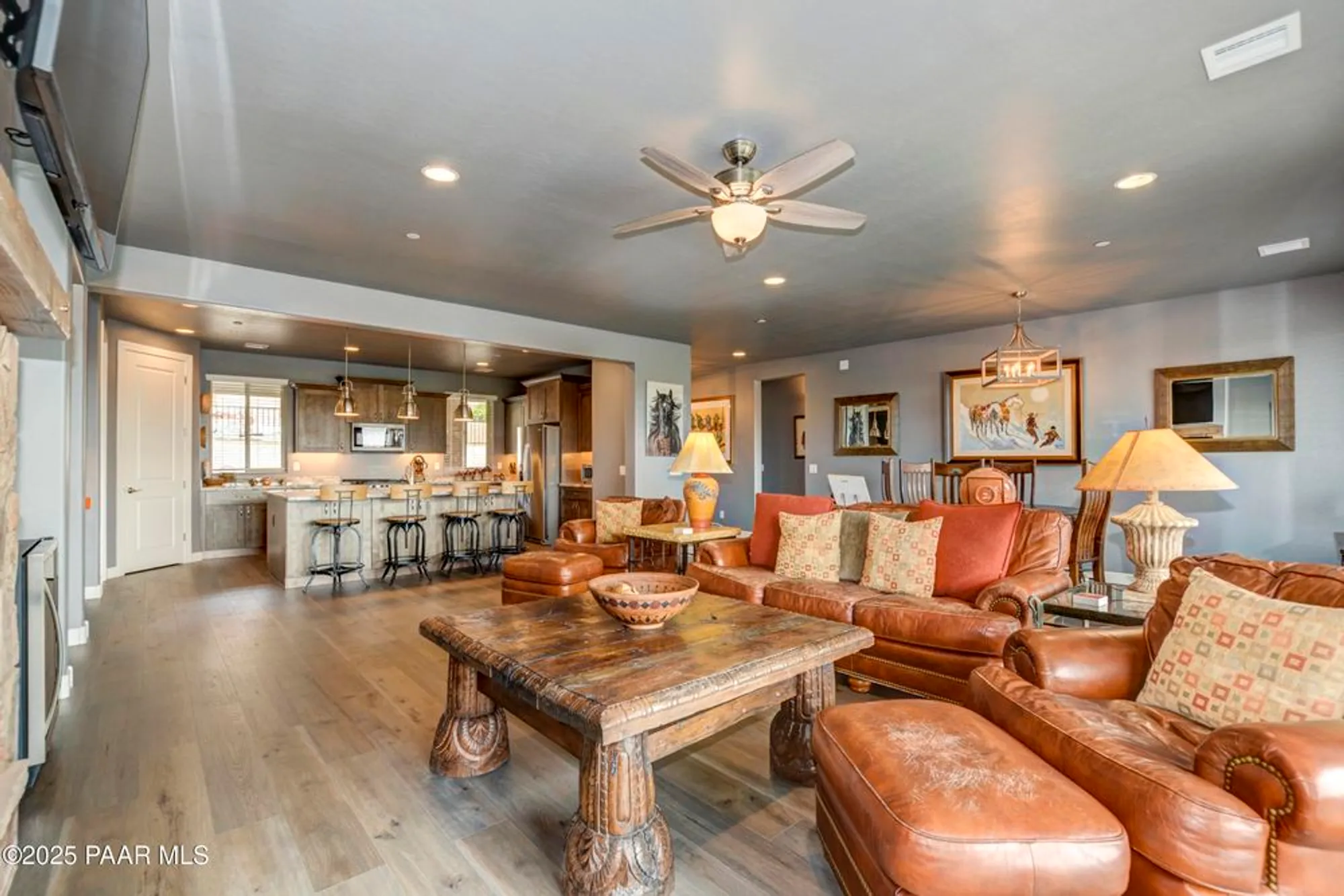 Property Slideshow image 8 of 26 | 212 e smoke tree ln, Prescott, AZ, 86301