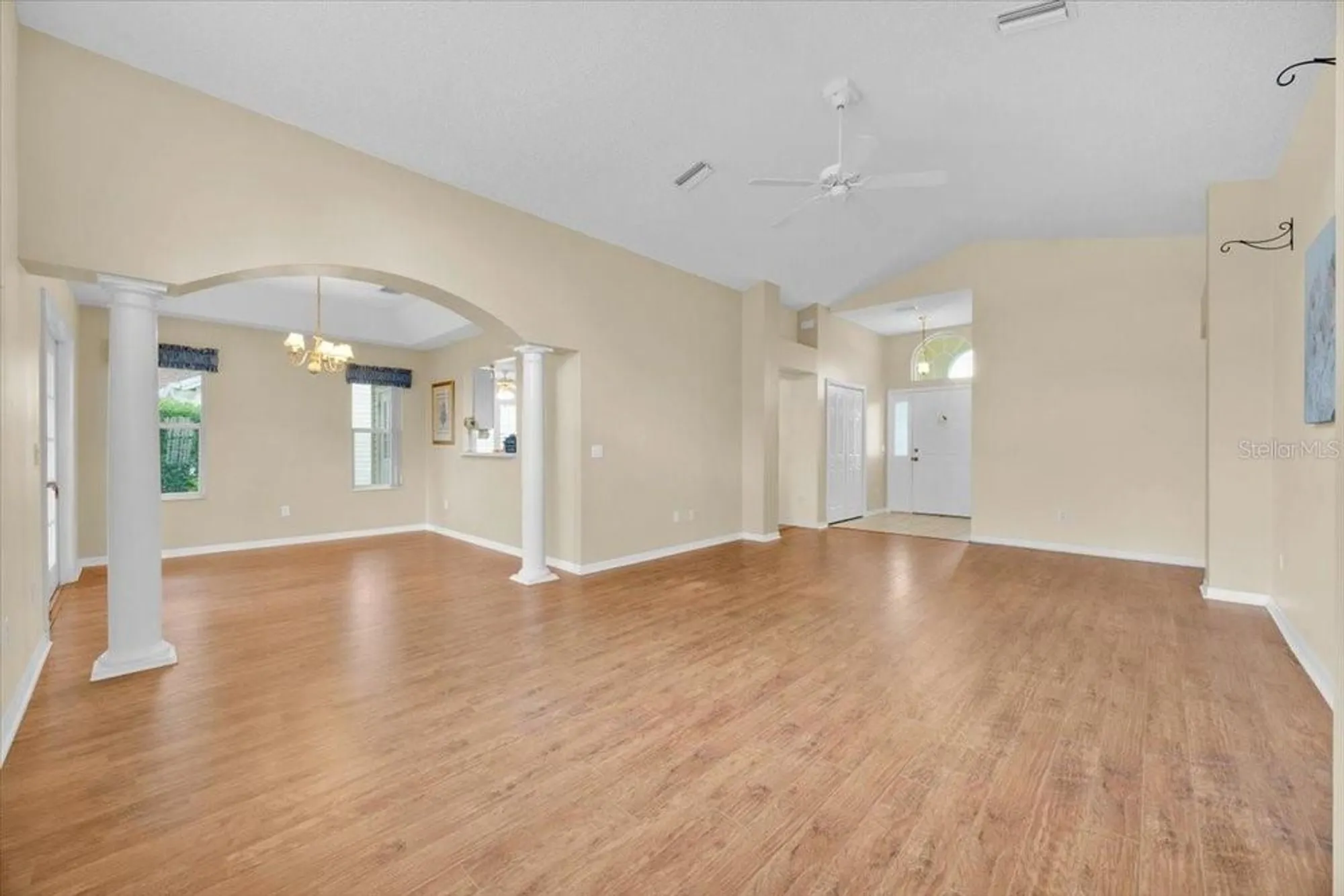 Property Slideshow image 9 of 34 | 528 carrera dr, Lady Lake, FL, 32159