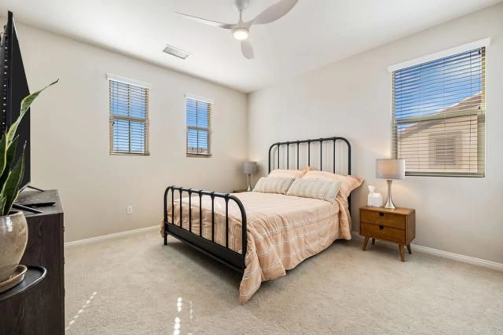 Property Slideshow image 42 of 65 | 82922 spirit mountain dr, Indio, CA, 92201