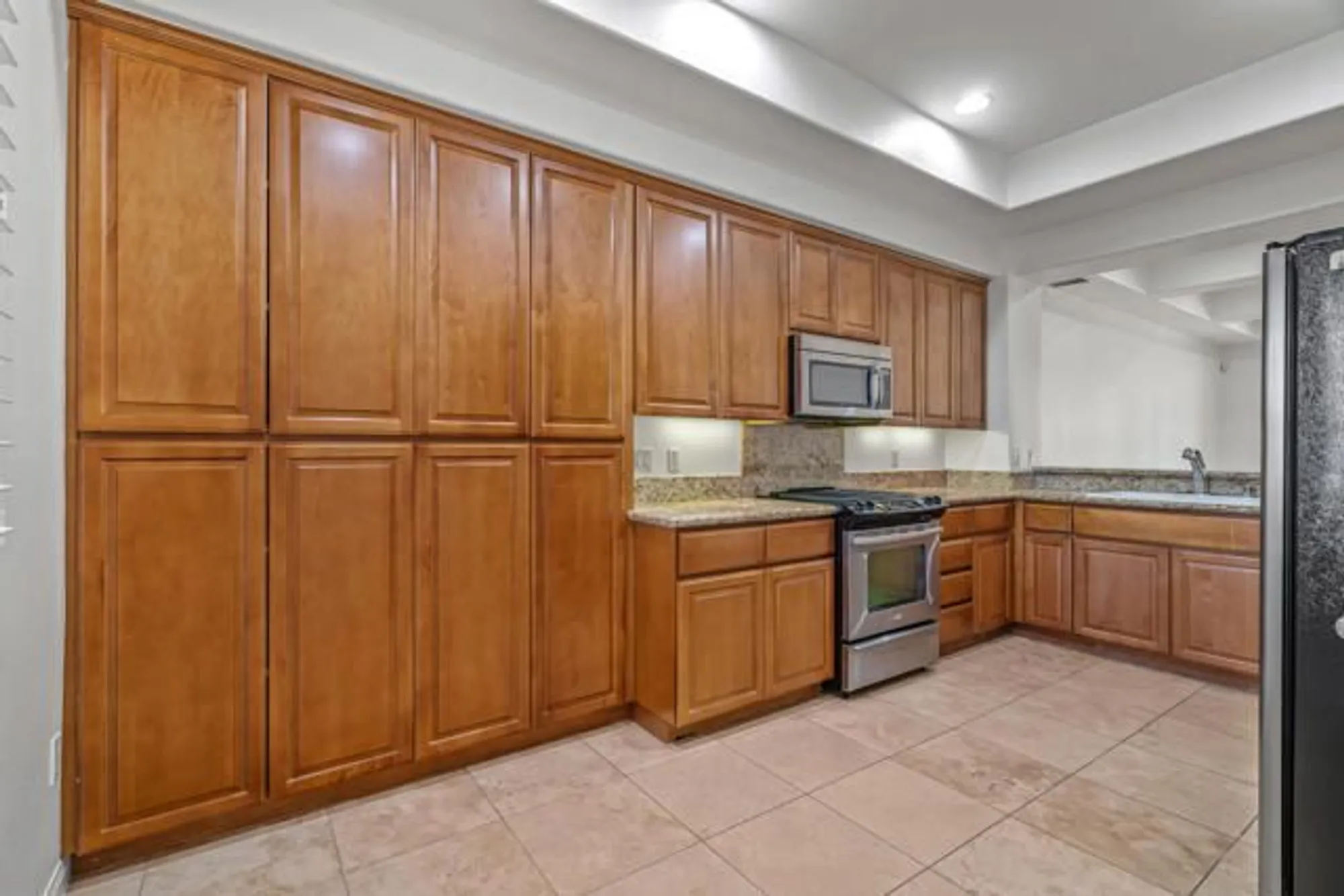 Property Slideshow image 14 of 45 | 2702 via calderia, Palm Desert, CA, 92260