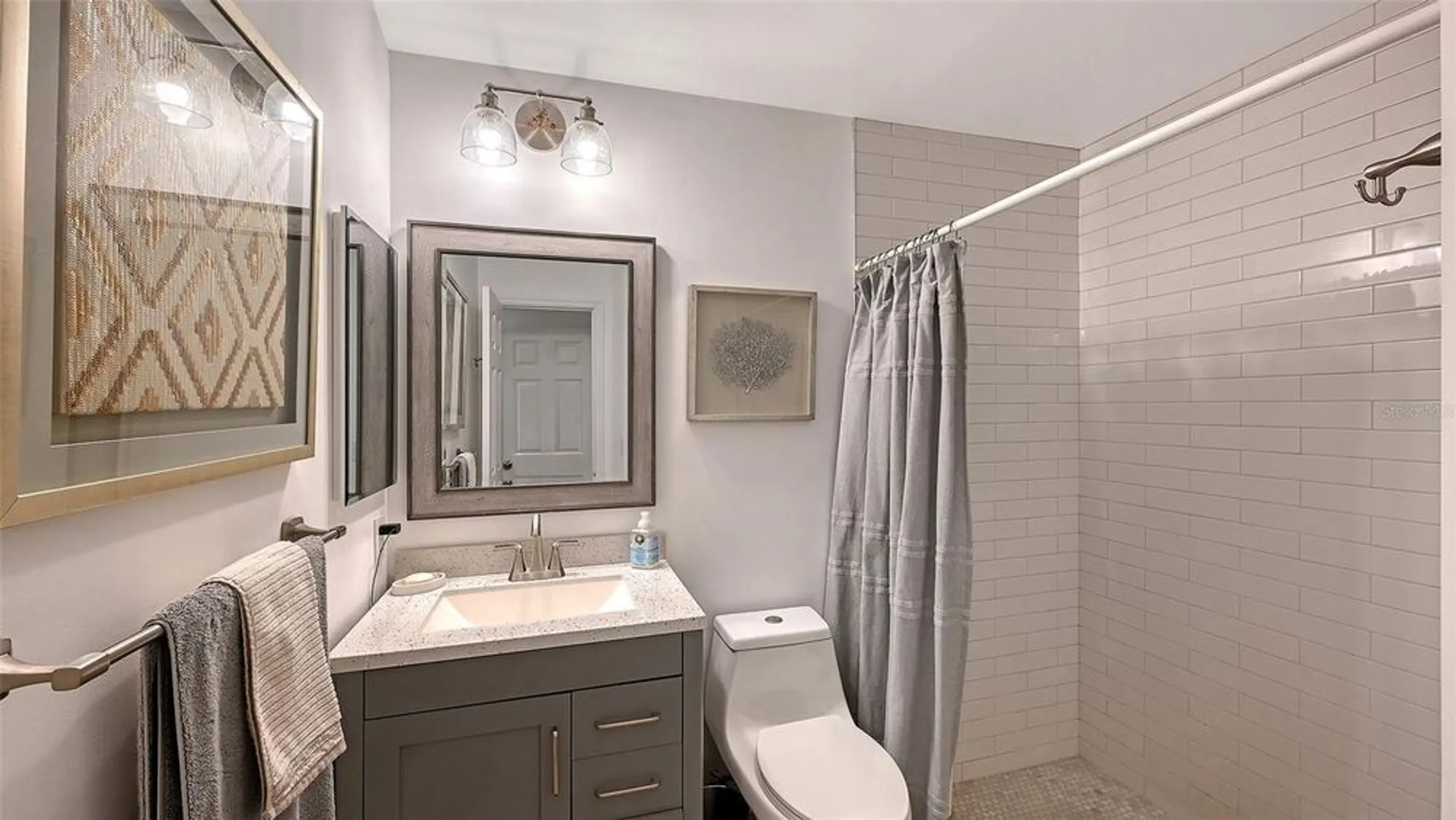 Property Slideshow image 29 of 49 | 7360 oak moss dr # 4, Sarasota, FL, 34241