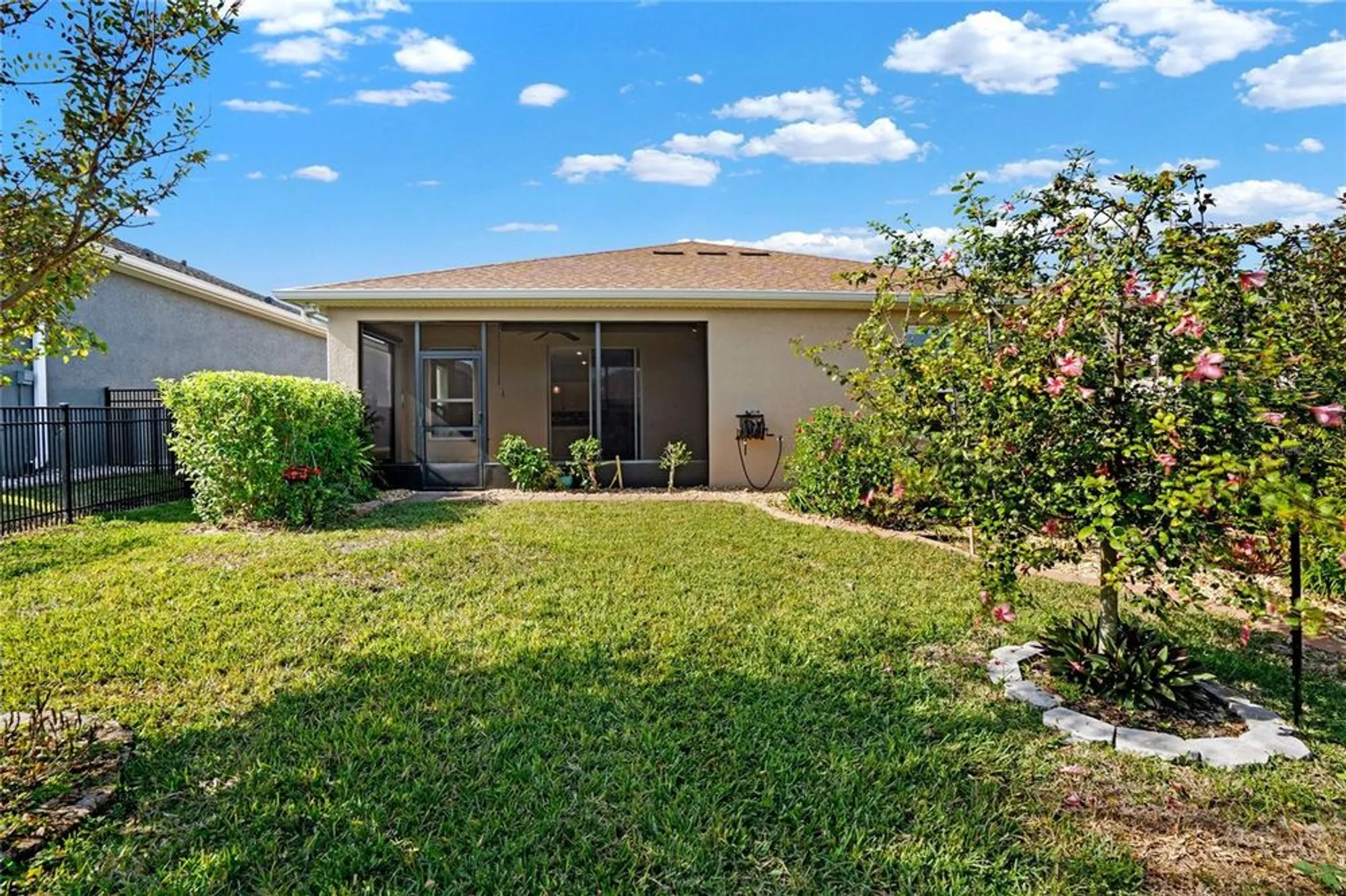 Property Slideshow image 23 of 57 | 440 alcove dr, Groveland, FL, 34736