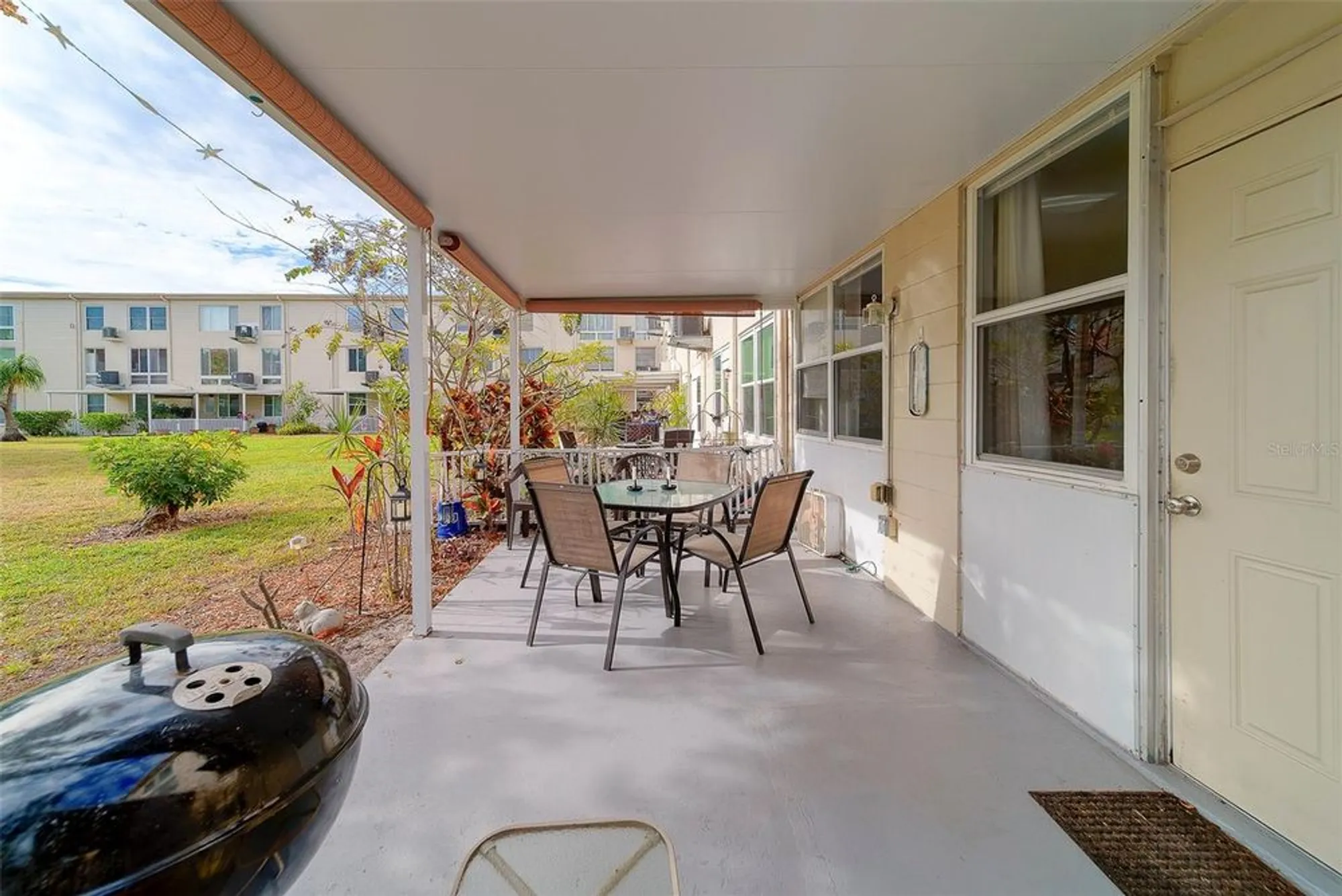 Property Slideshow image 32 of 55 | 2433 brazilia dr apt 5, Clearwater, FL, 33763