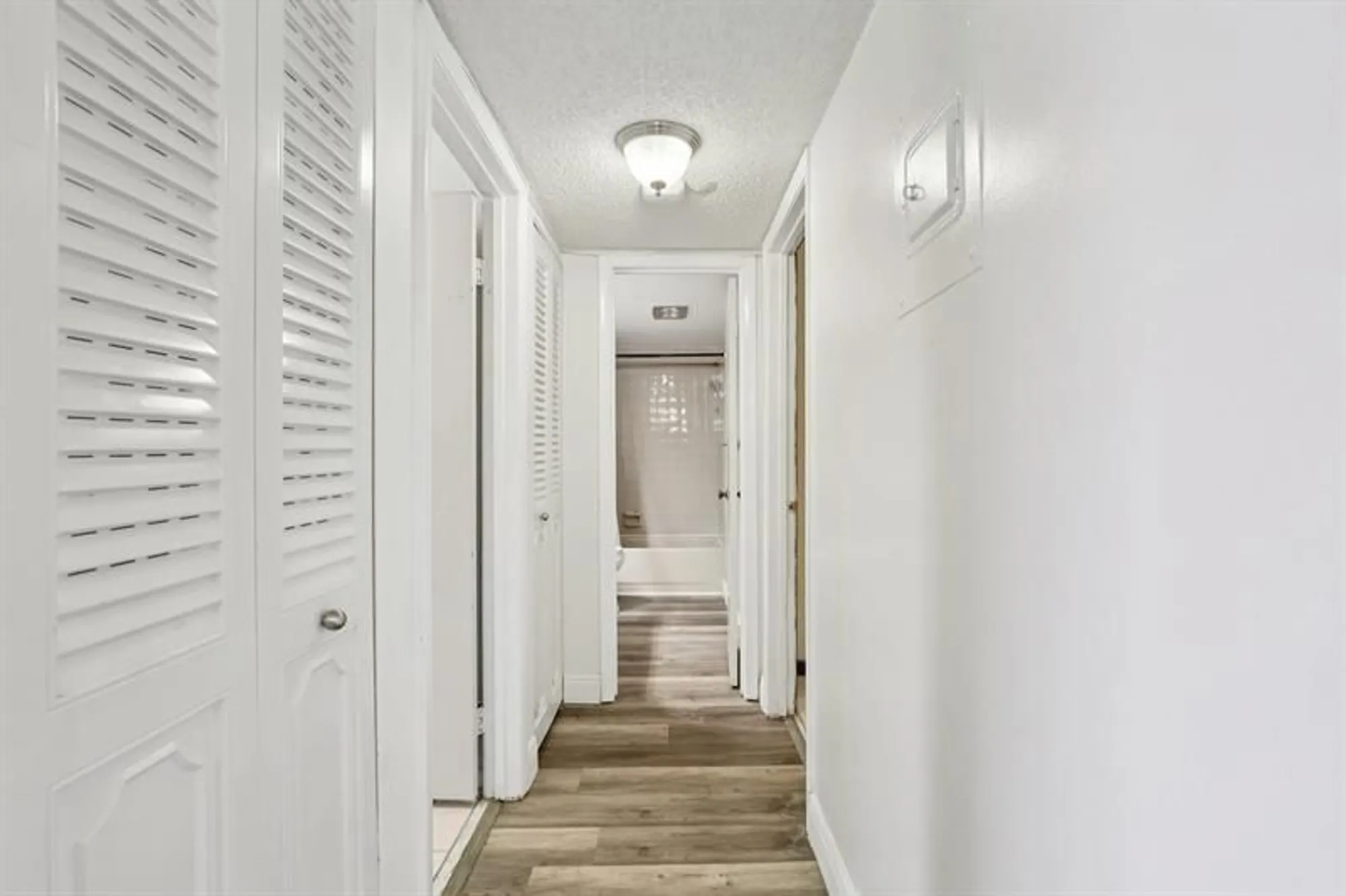 Property Slideshow image 15 of 39 | 1024 se 4th ave 204, Dania Beach, FL, 33004