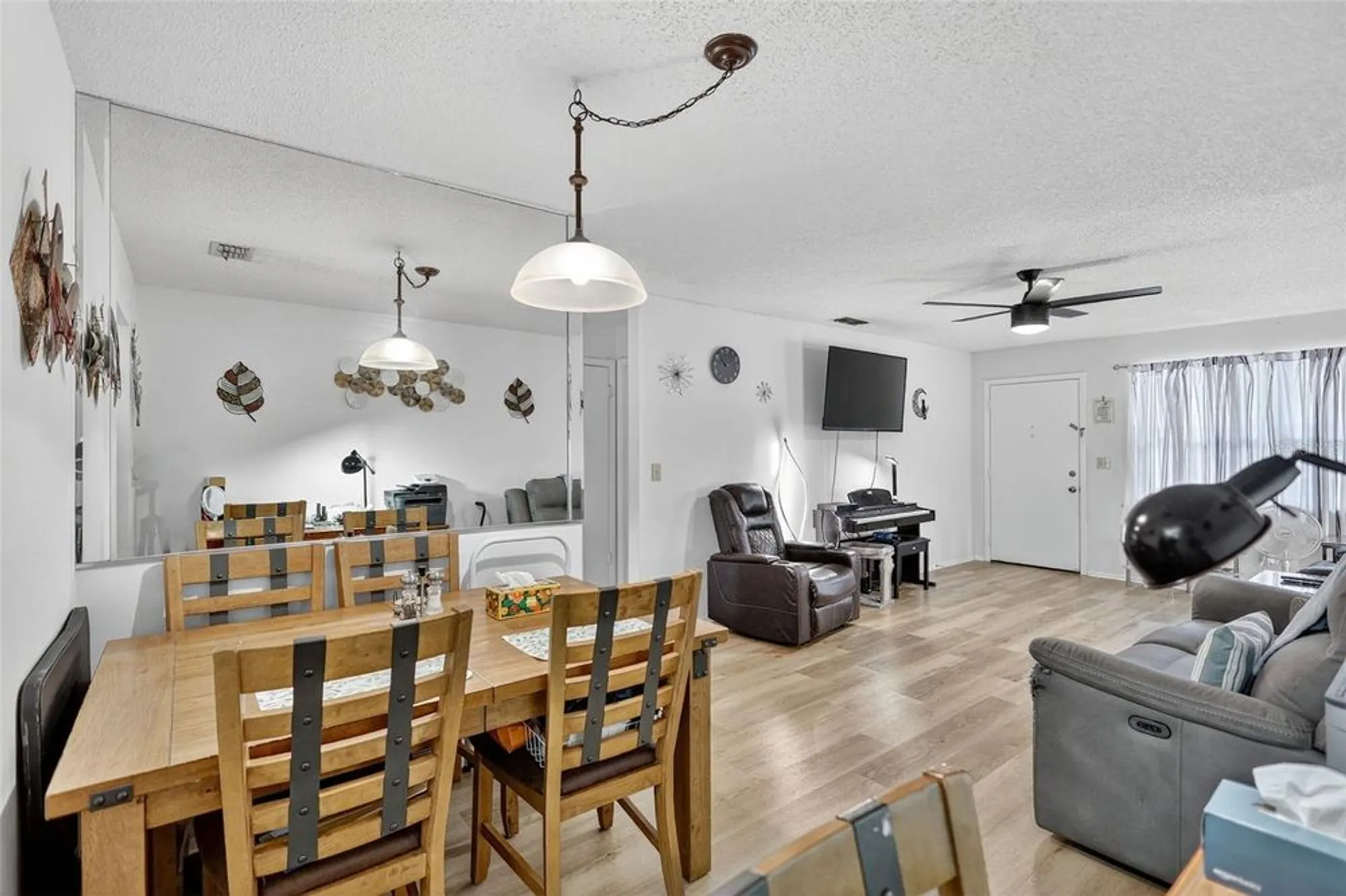 Property Slideshow image 8 of 36 | 5975 terrace park dr n unit 209, Saint Petersburg, FL, 33709