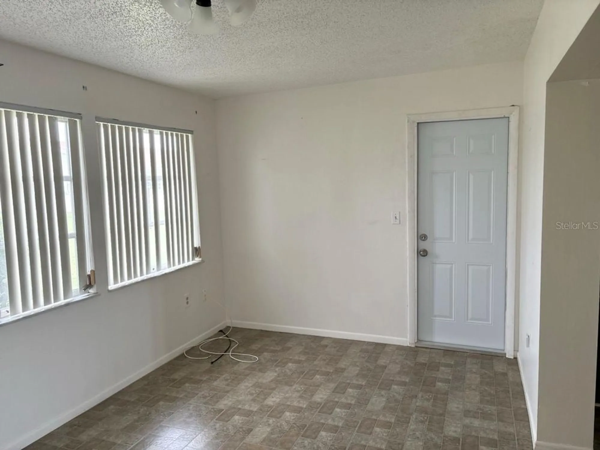 Property Slideshow image 9 of 16 | 1515 danbury dr, Sun City Center, FL, 33573