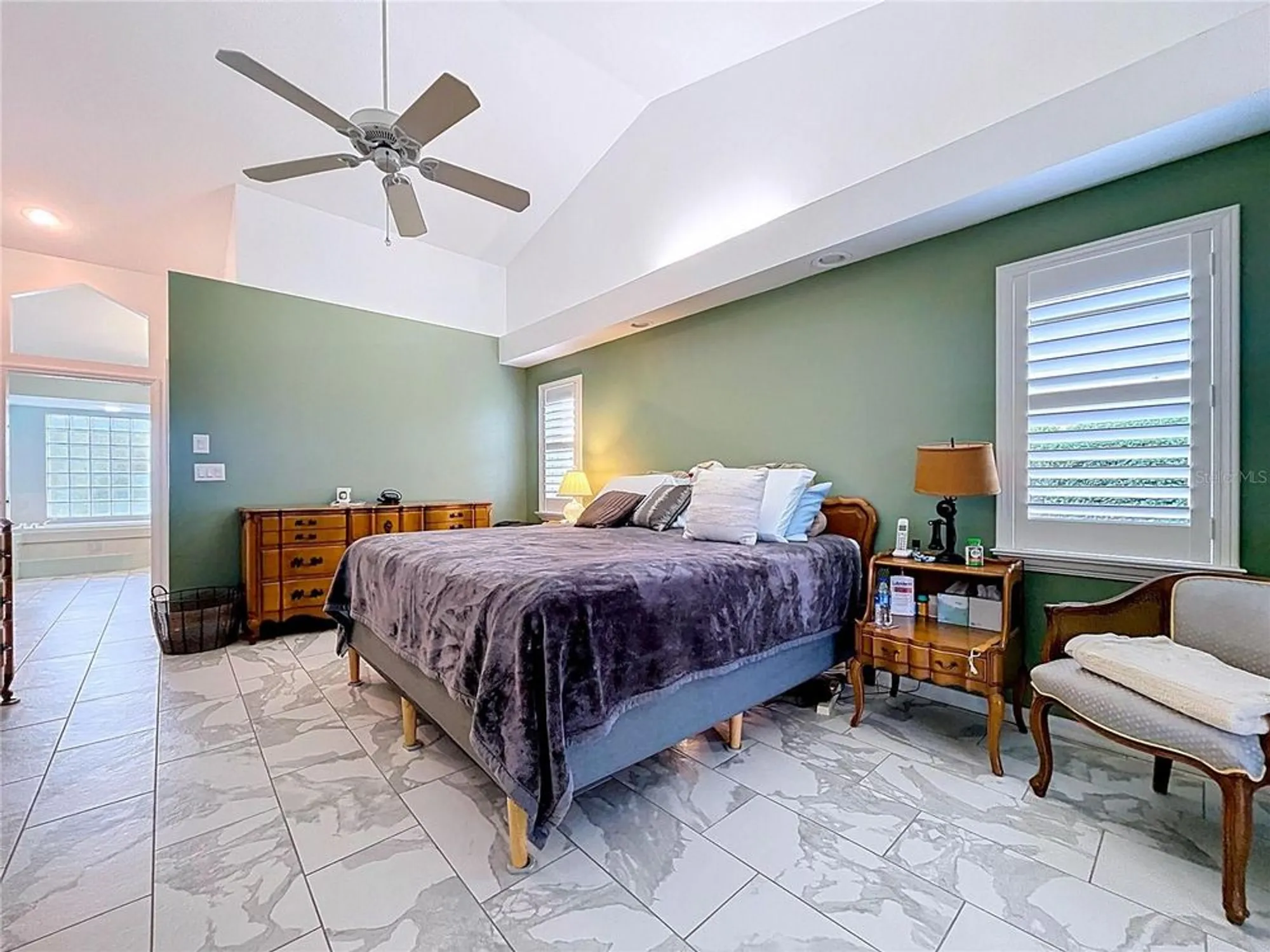 Property Slideshow image 26 of 48 | 9276 ashley dr, Weeki Wachee, FL, 34613