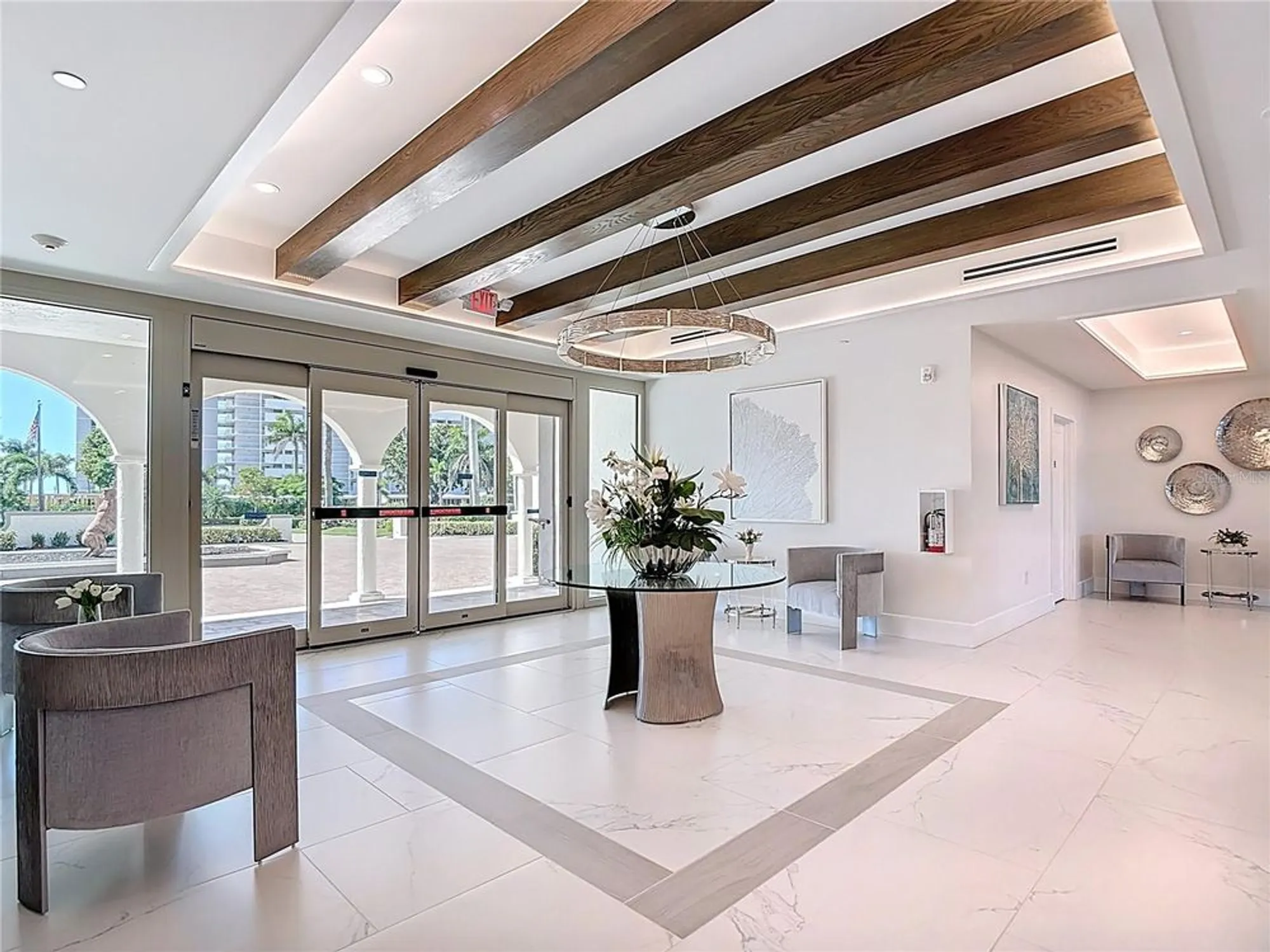 Property Slideshow image 11 of 54 | 3430 gulf shore blvd 3b, Naples, FL, 34103