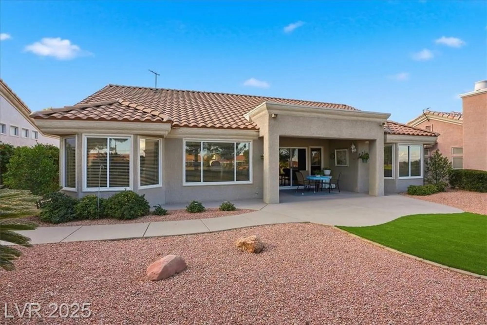 Property Slideshow image 33 of 52 | 2904 castle bar dr, Las Vegas, NV, 89134