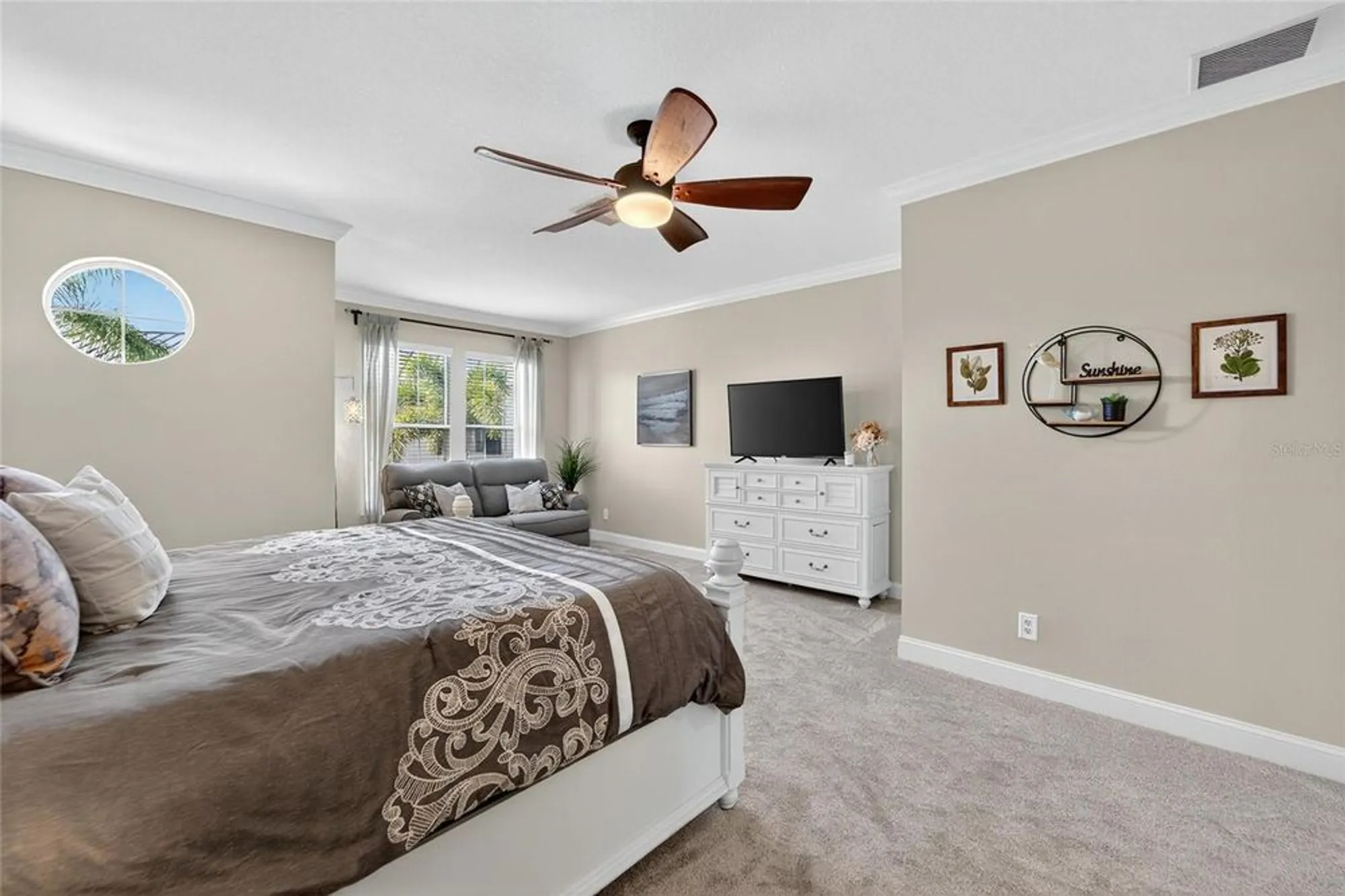 Property Slideshow image 43 of 90 | 114 aberdeen pond dr, Apollo Beach, FL, 33572