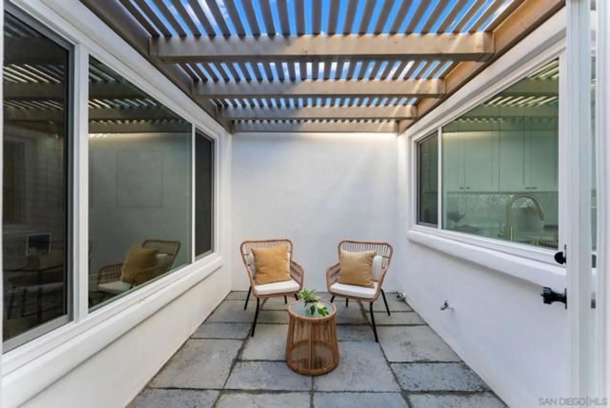 Property Slideshow image 19 of 33 | 5030 alicante way, Oceanside, CA, 92056