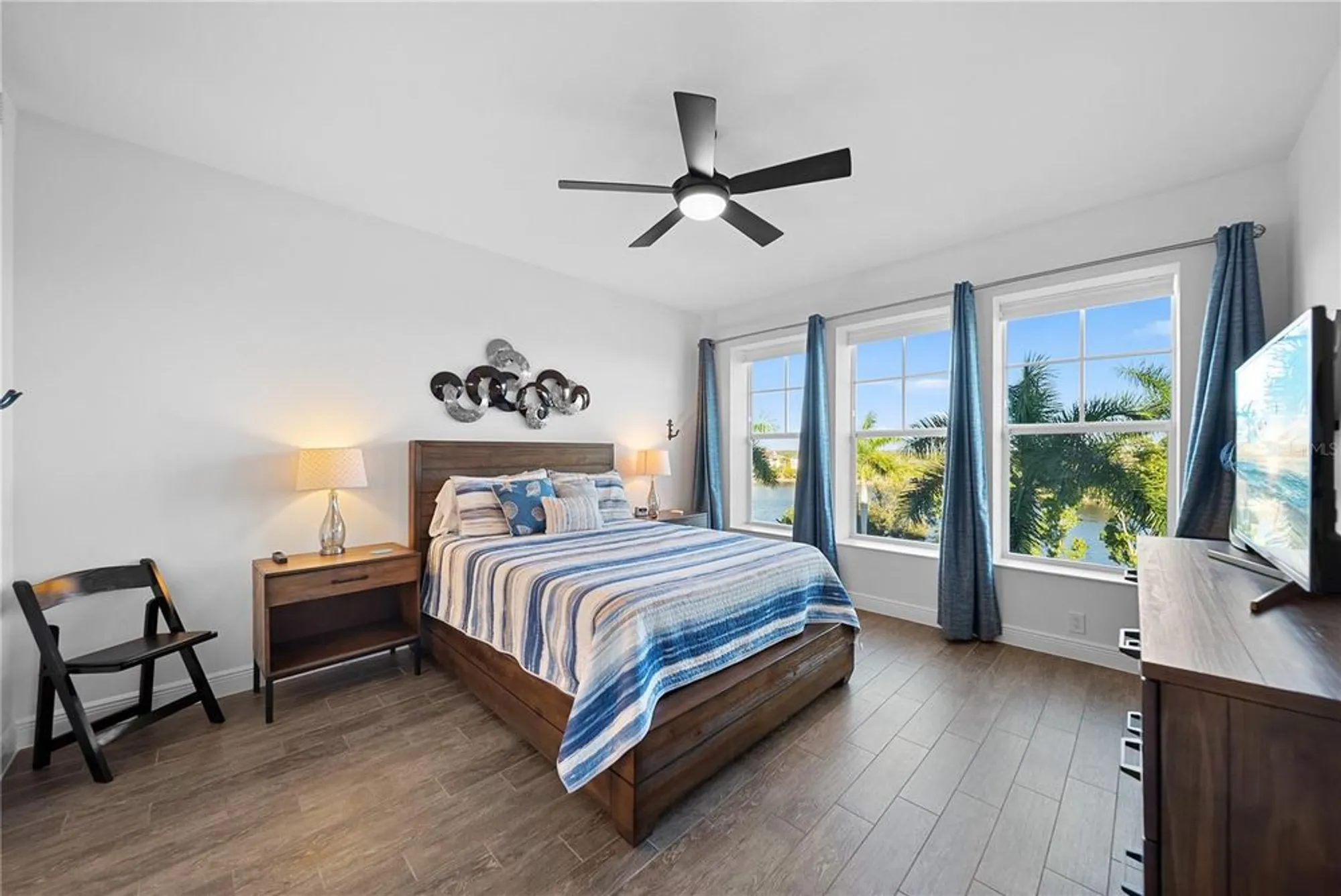 Property Slideshow image 19 of 72 | 391 aruba cir 303, Bradenton, FL, 34209