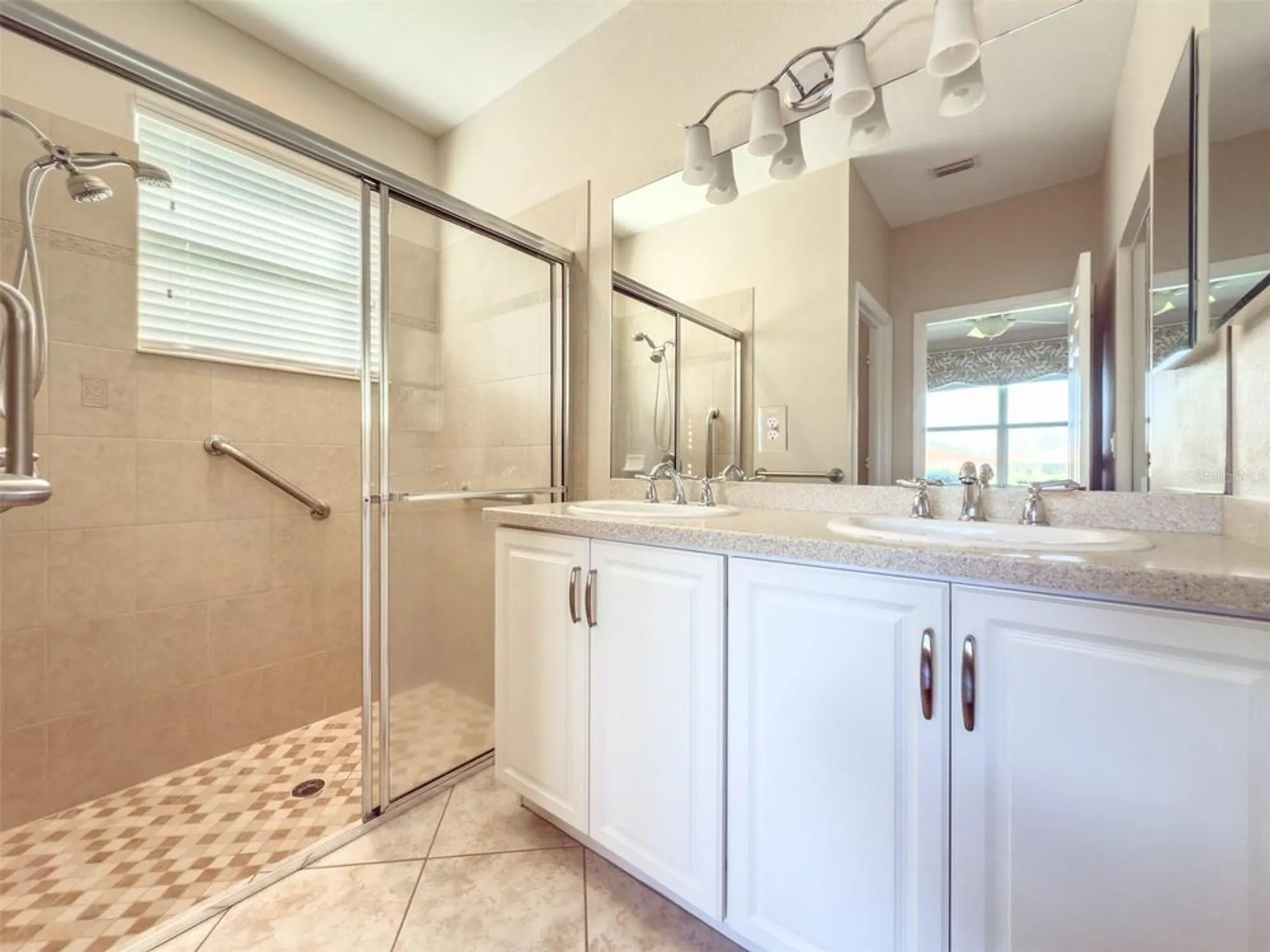 Property Slideshow image 31 of 88 | 16233 amethyst key dr, Wimauma, FL, 33598
