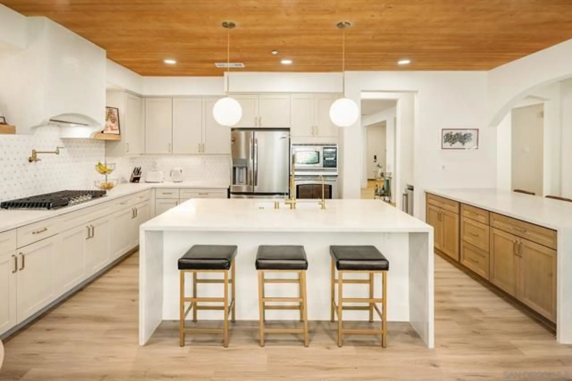 Property Slideshow image 27 of 61 | 10528 pinion trl, Escondido, CA, 92026