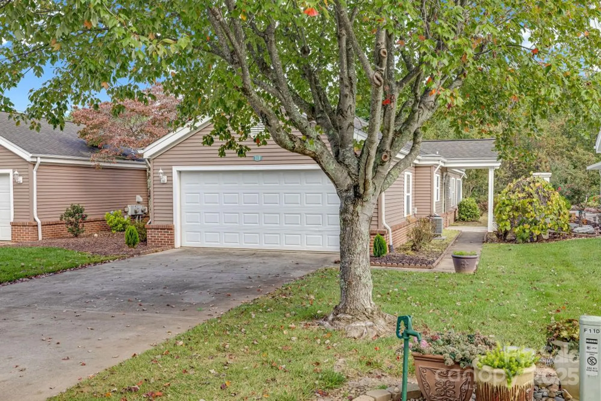 Property Slideshow image 2 of 34 | 11 heather way d, Candler, NC, 28715