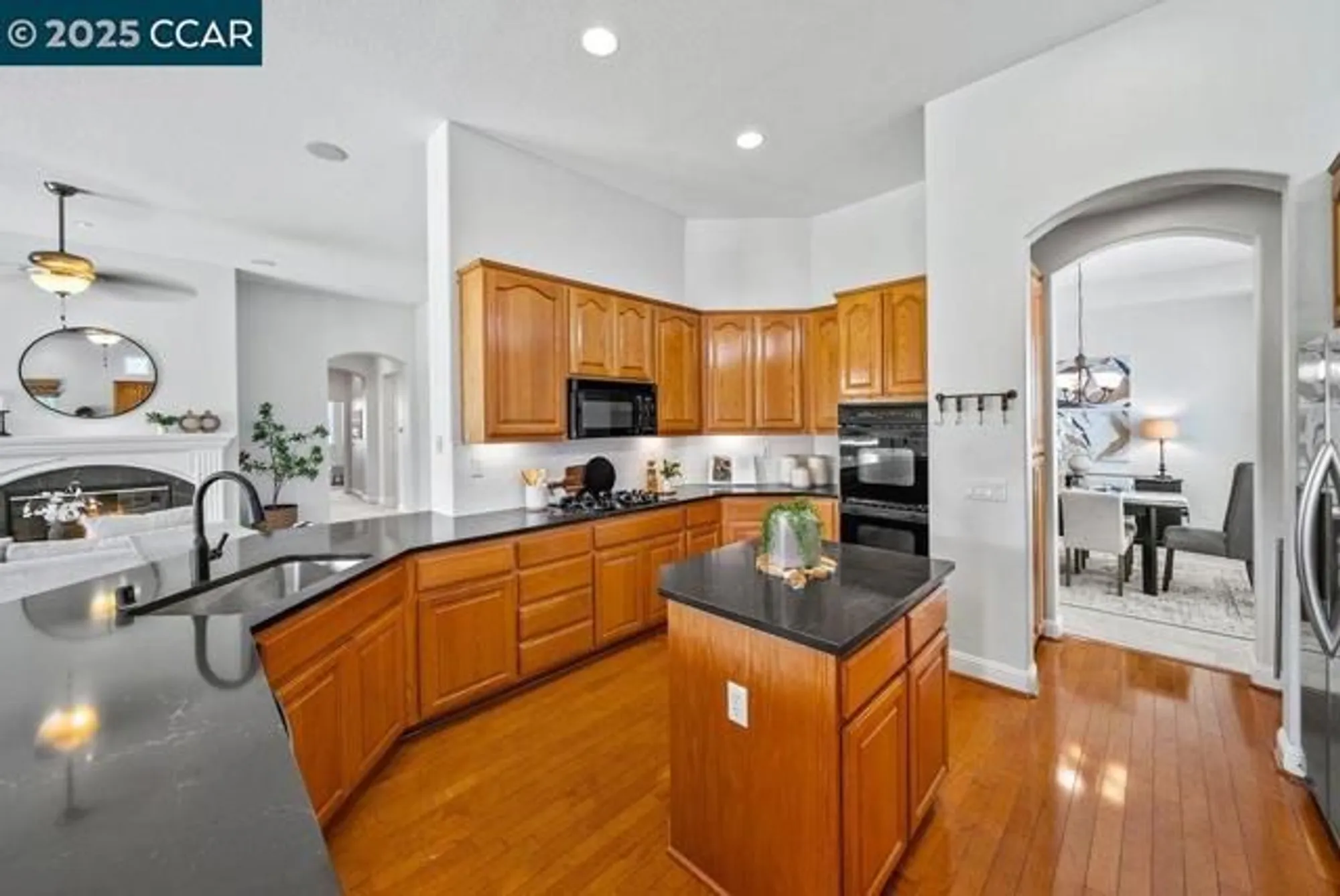Property Slideshow image 15 of 40 | 742 richardson dr, Brentwood, CA, 94513