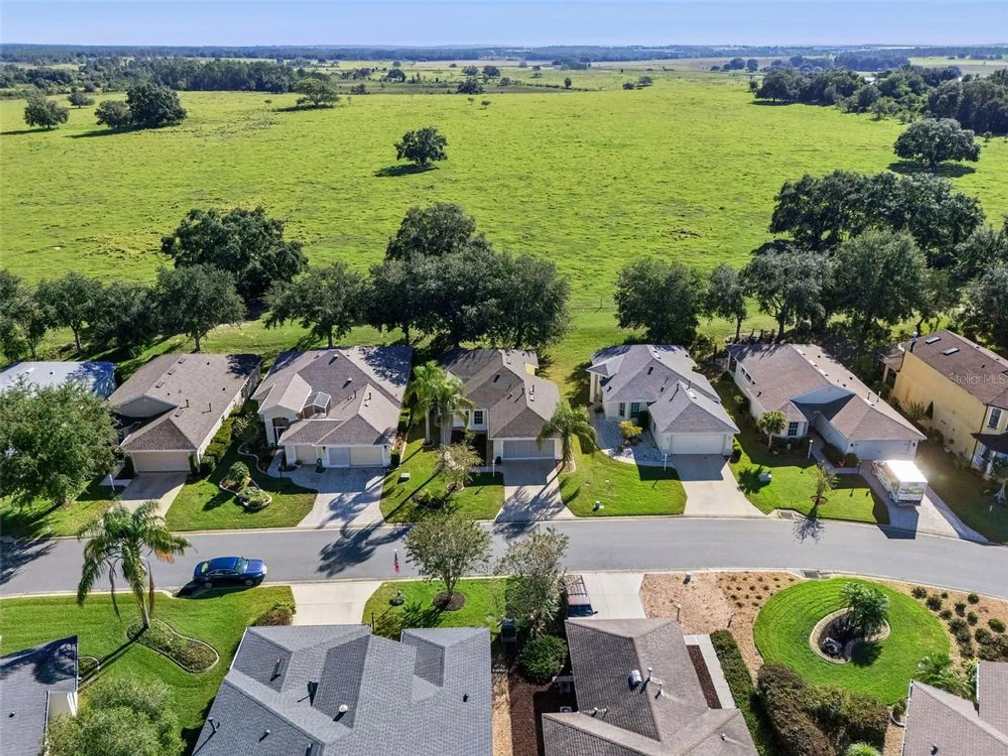 Property Slideshow image 28 of 54 | 20700 queen alexandra dr, Leesburg, FL, 34748