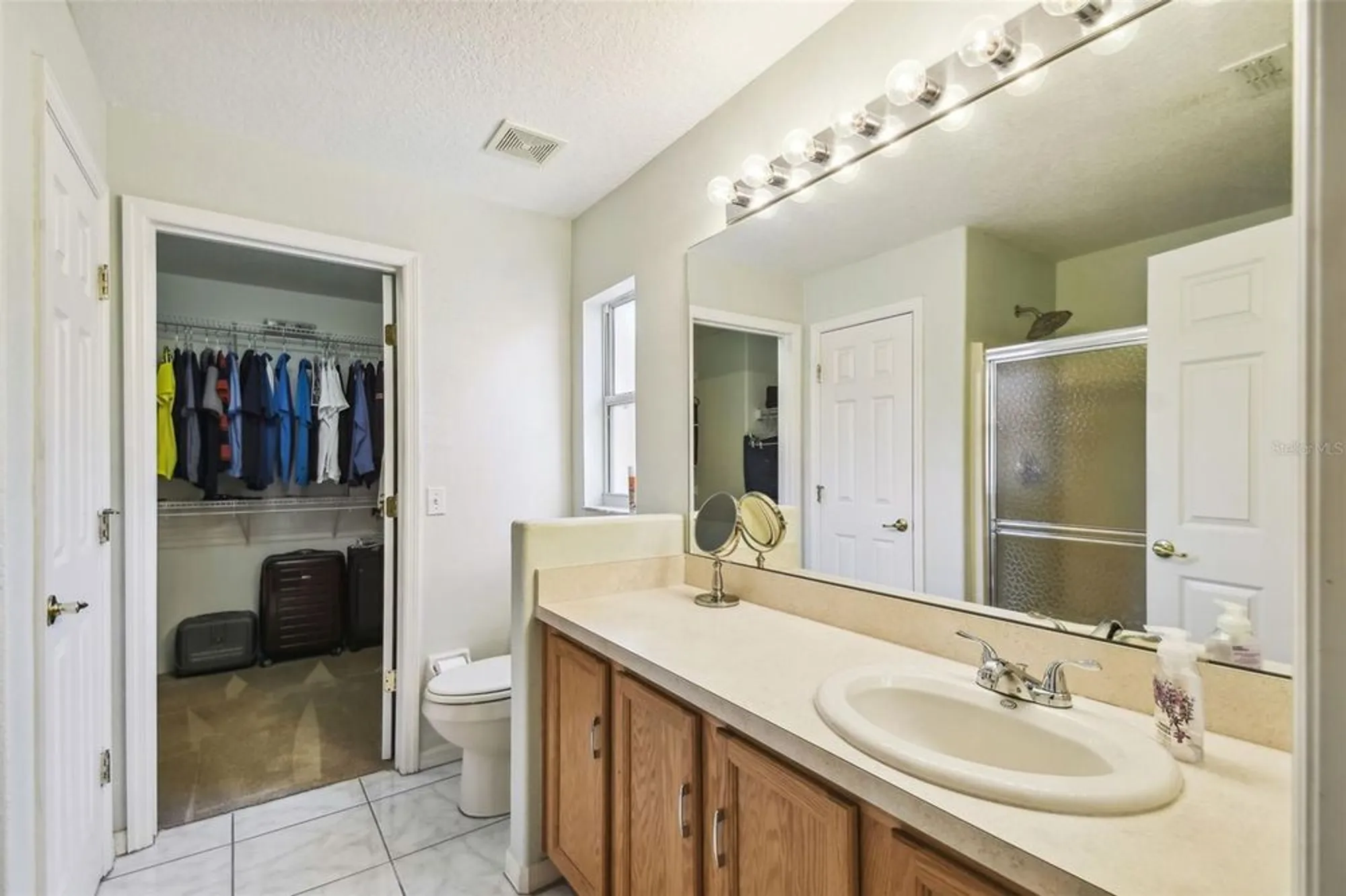 Property Slideshow image 18 of 47 | 200 grand canal dr, Kissimmee, FL, 34759