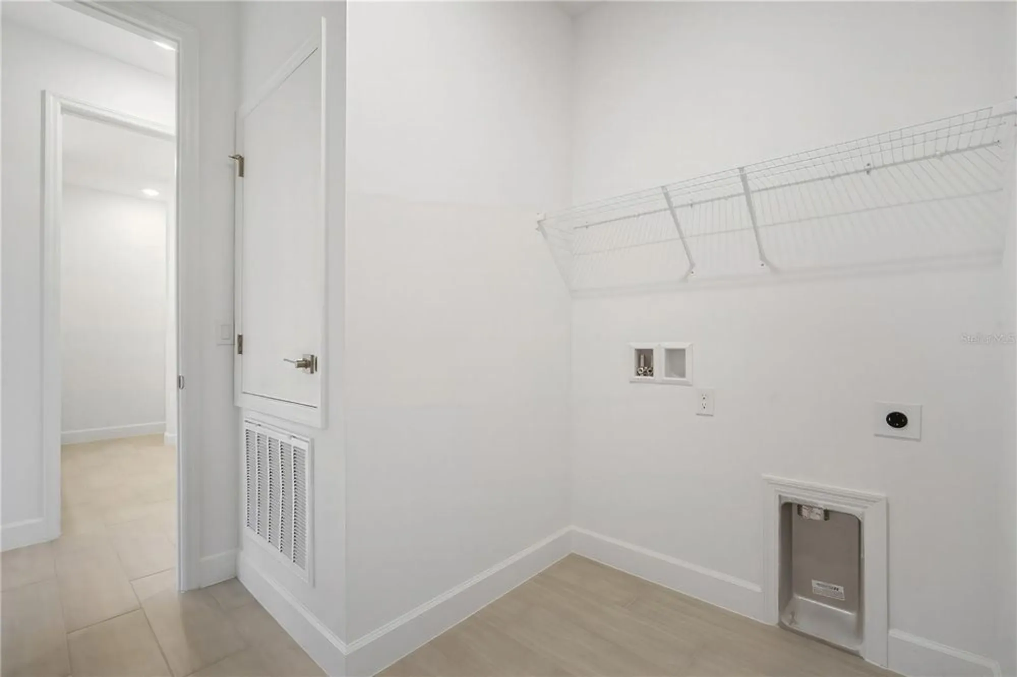 Property Slideshow image 22 of 43 | 9127 players dr, Weeki Wachee, FL, 34613