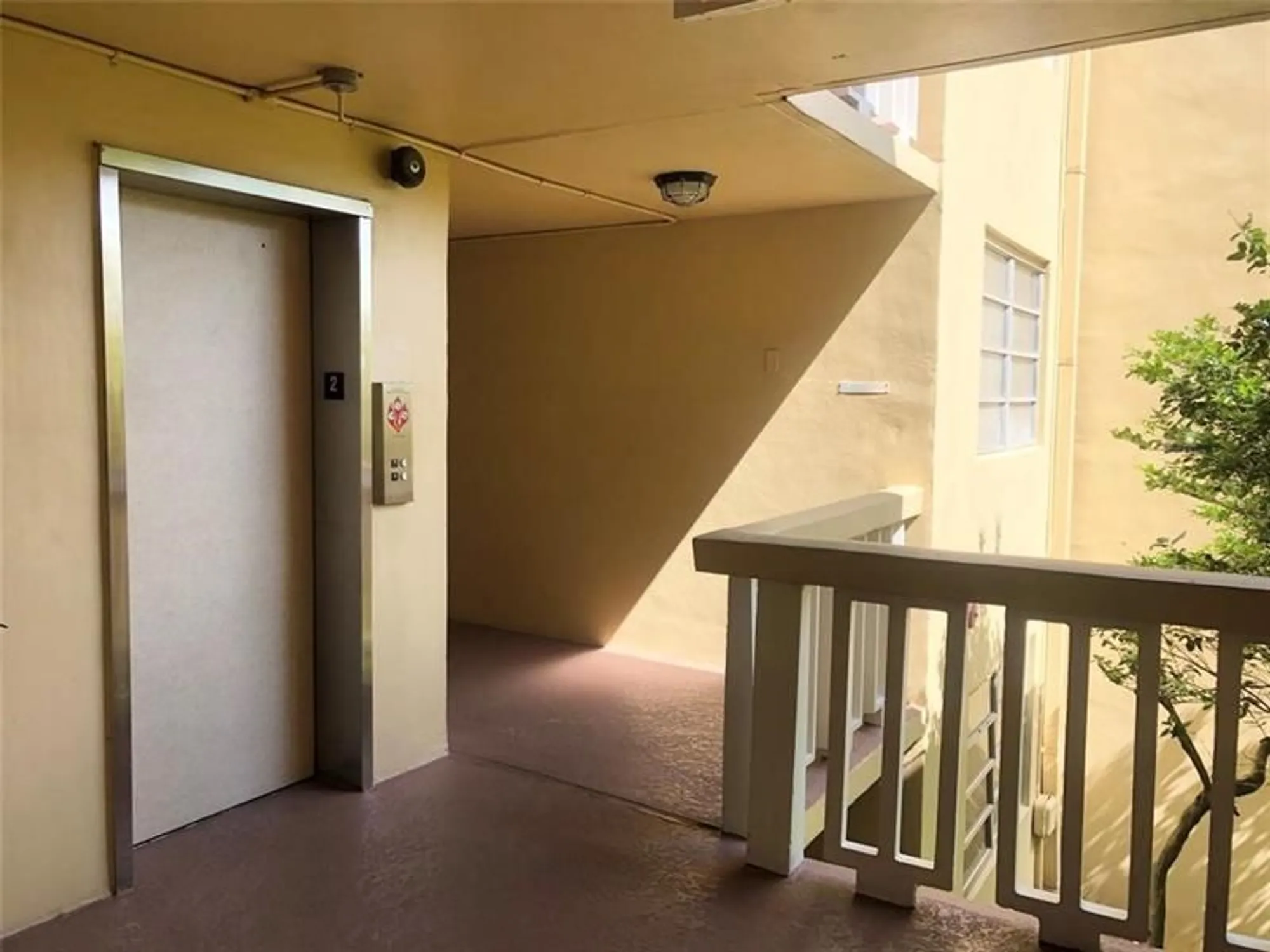 Property Slideshow image 18 of 19 | 6161 nw 57th ct apt 207, Tamarac, FL, 33319