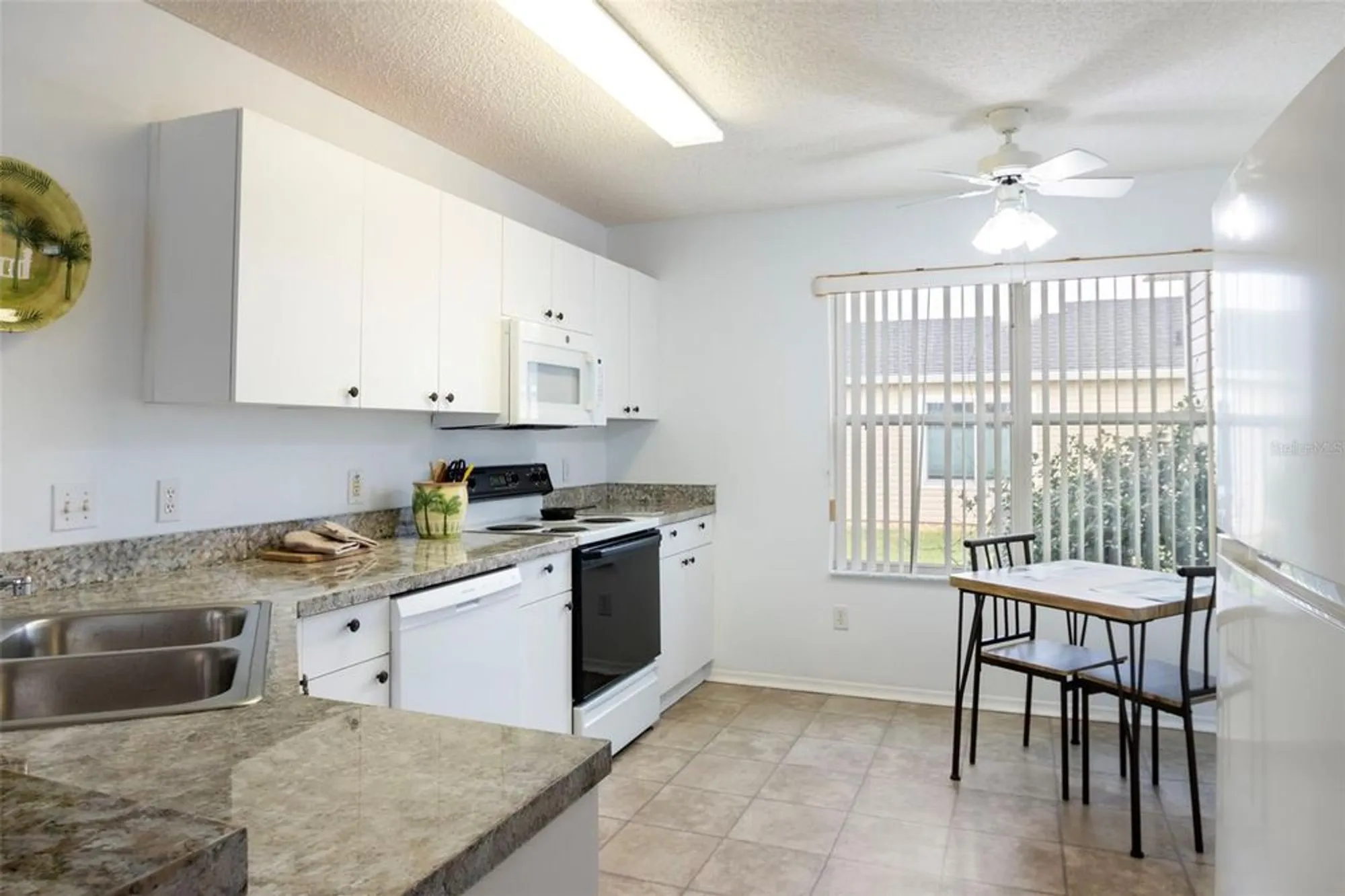 Property Slideshow image 10 of 34 | 523 san pedro dr, The Villages, FL, 32159