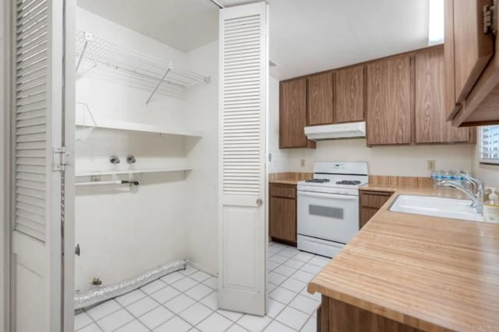 Property Slideshow image 10 of 30 | 1410 panorama ridge rd, Oceanside, CA, 92056