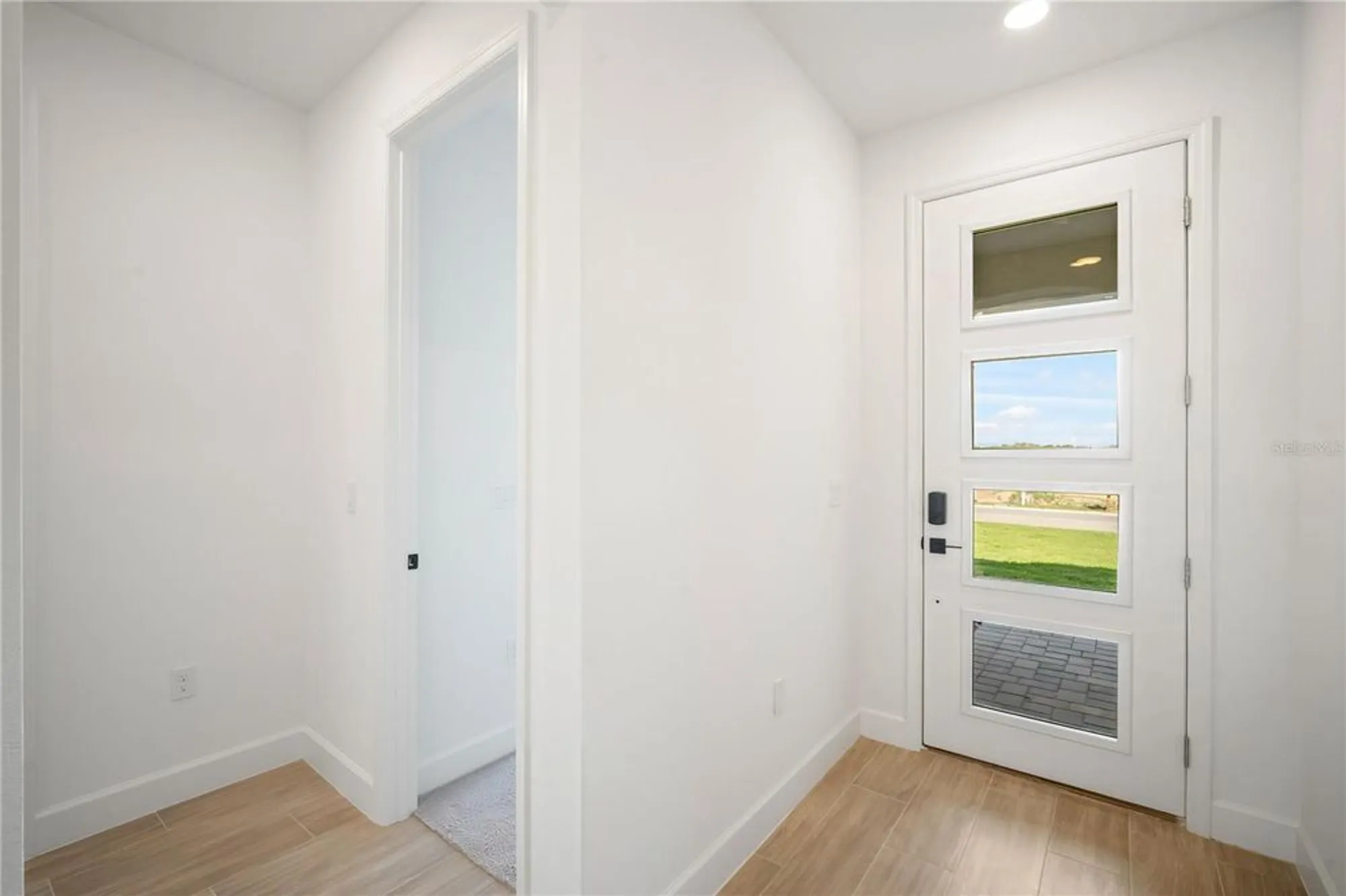 Property Slideshow image 5 of 39 | 9071 players dr, Weeki Wachee, FL, 34613