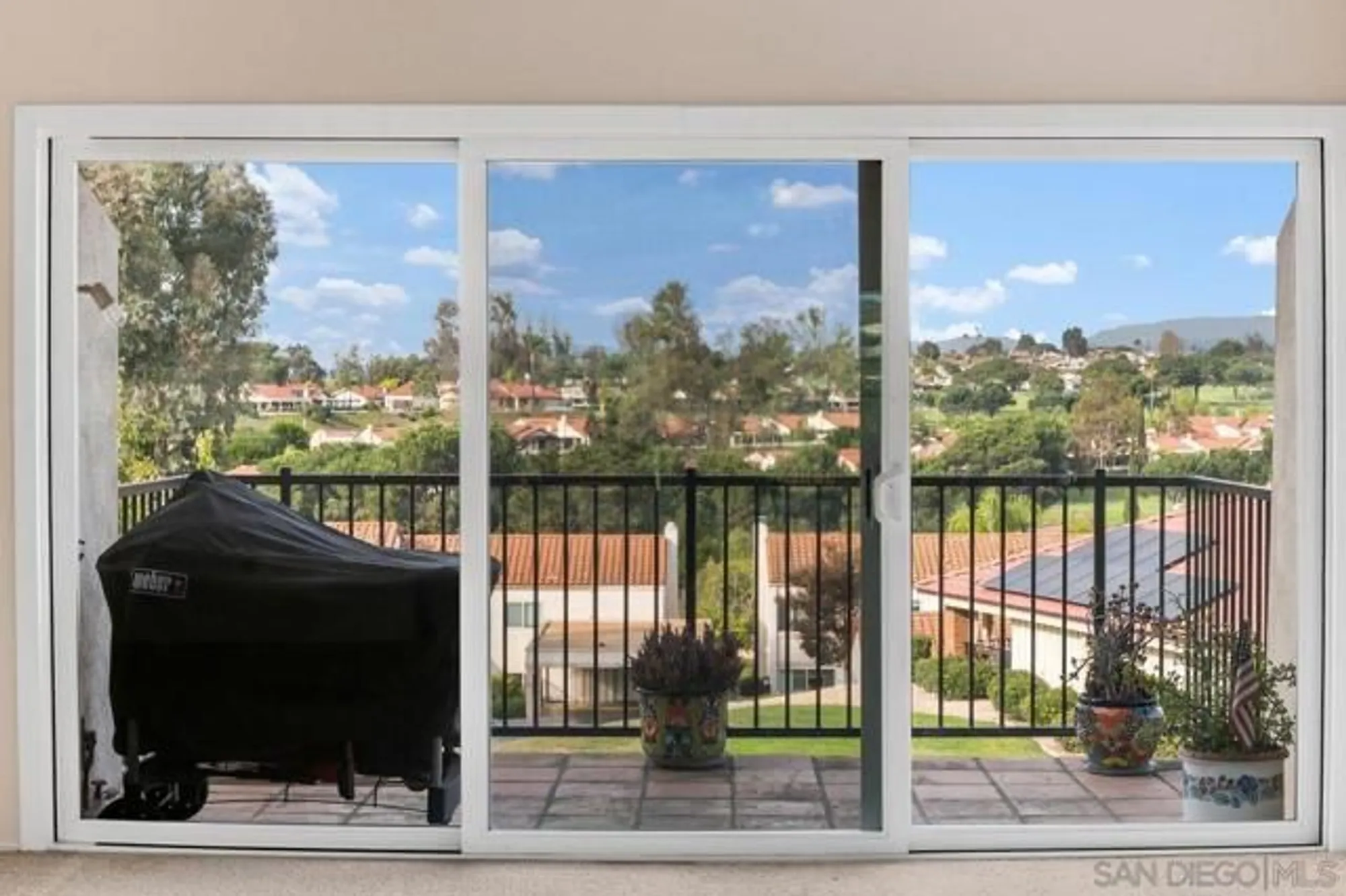 Property Slideshow image 19 of 39 | 17465 plaza animado 147, San Diego, CA, 92128
