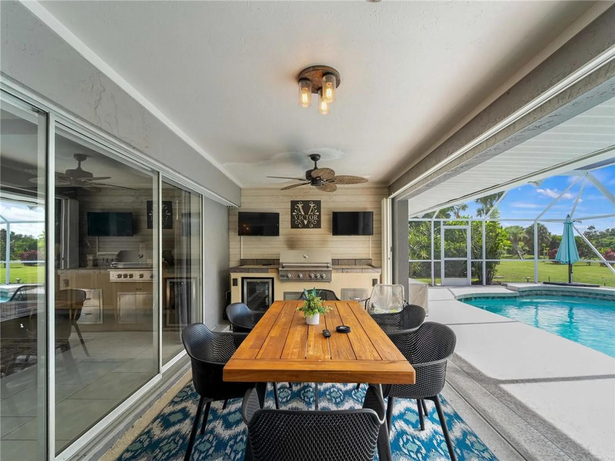 Property Slideshow image 14 of 61 | 523 warwick dr, Venice, FL, 34293