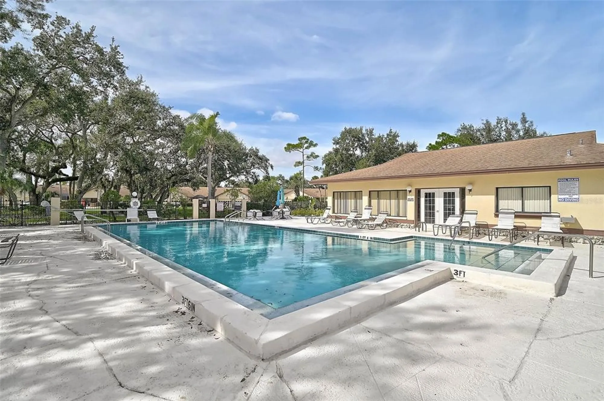 Property Slideshow image 29 of 31 | 5633 avista dr, Sarasota, FL, 34243