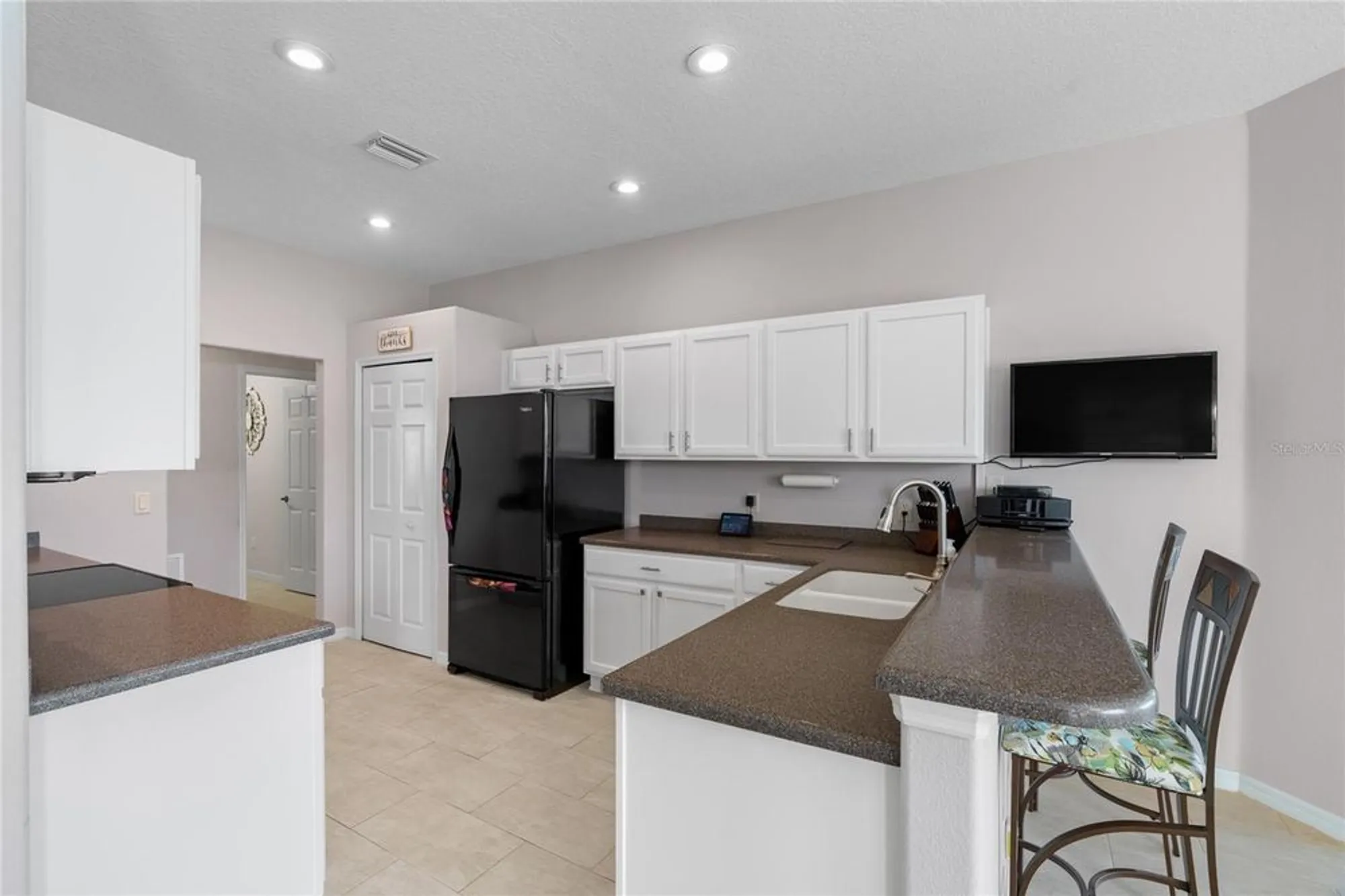 Property Slideshow image 11 of 42 | 15657 sw 11th terrace rd, Ocala, FL, 34473